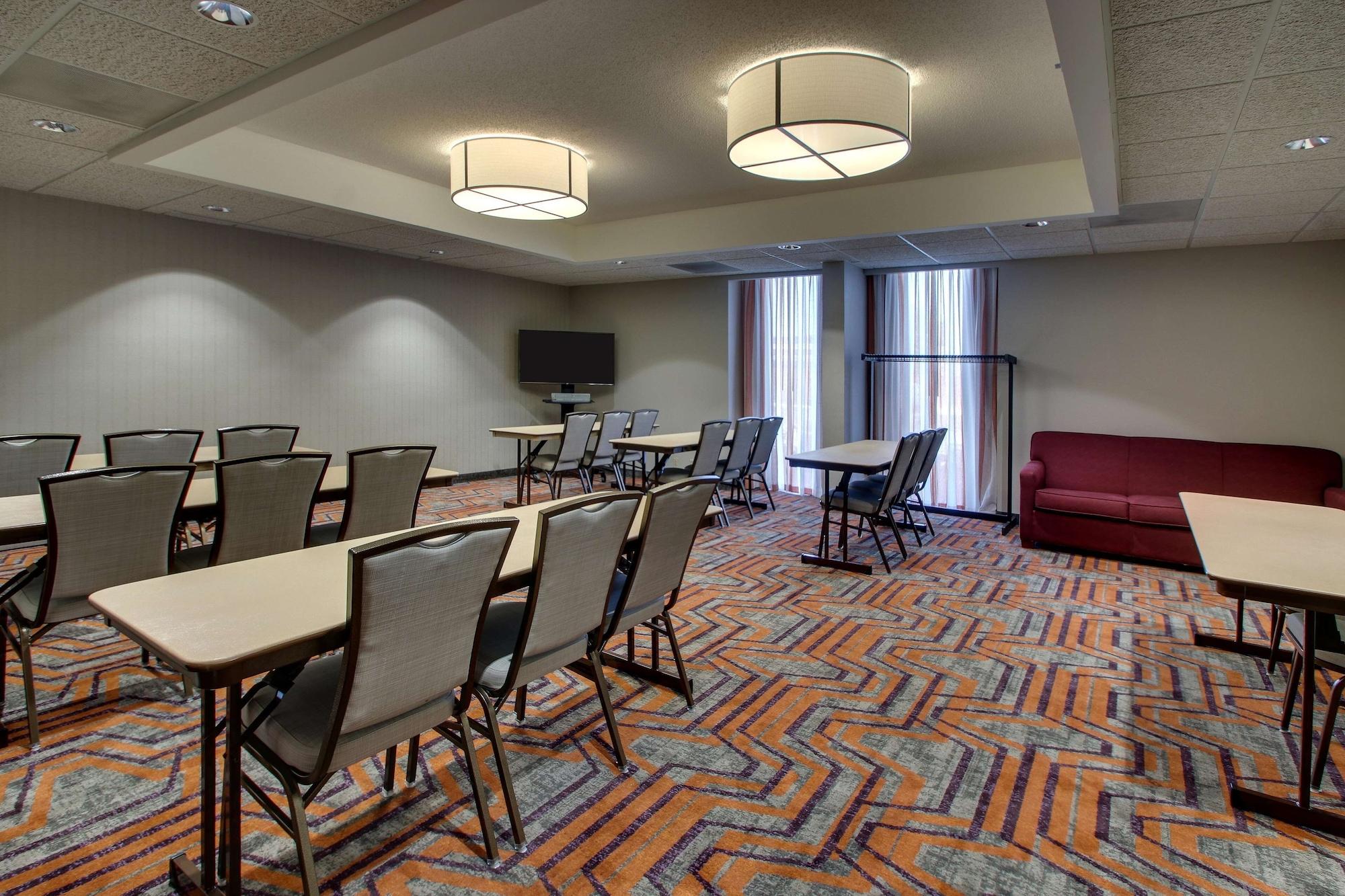 Sala de Reuniones Drury Inn & Suites Evansville East