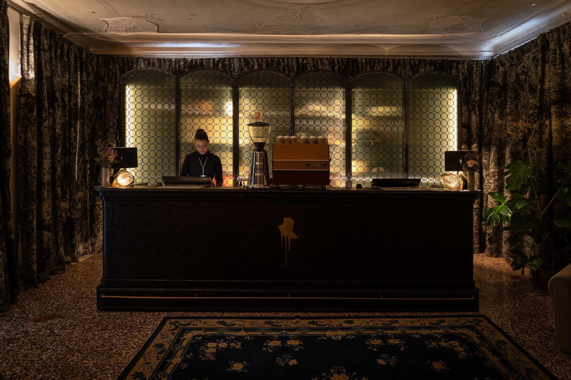 Vista Lobby The Venice Venice Hotel