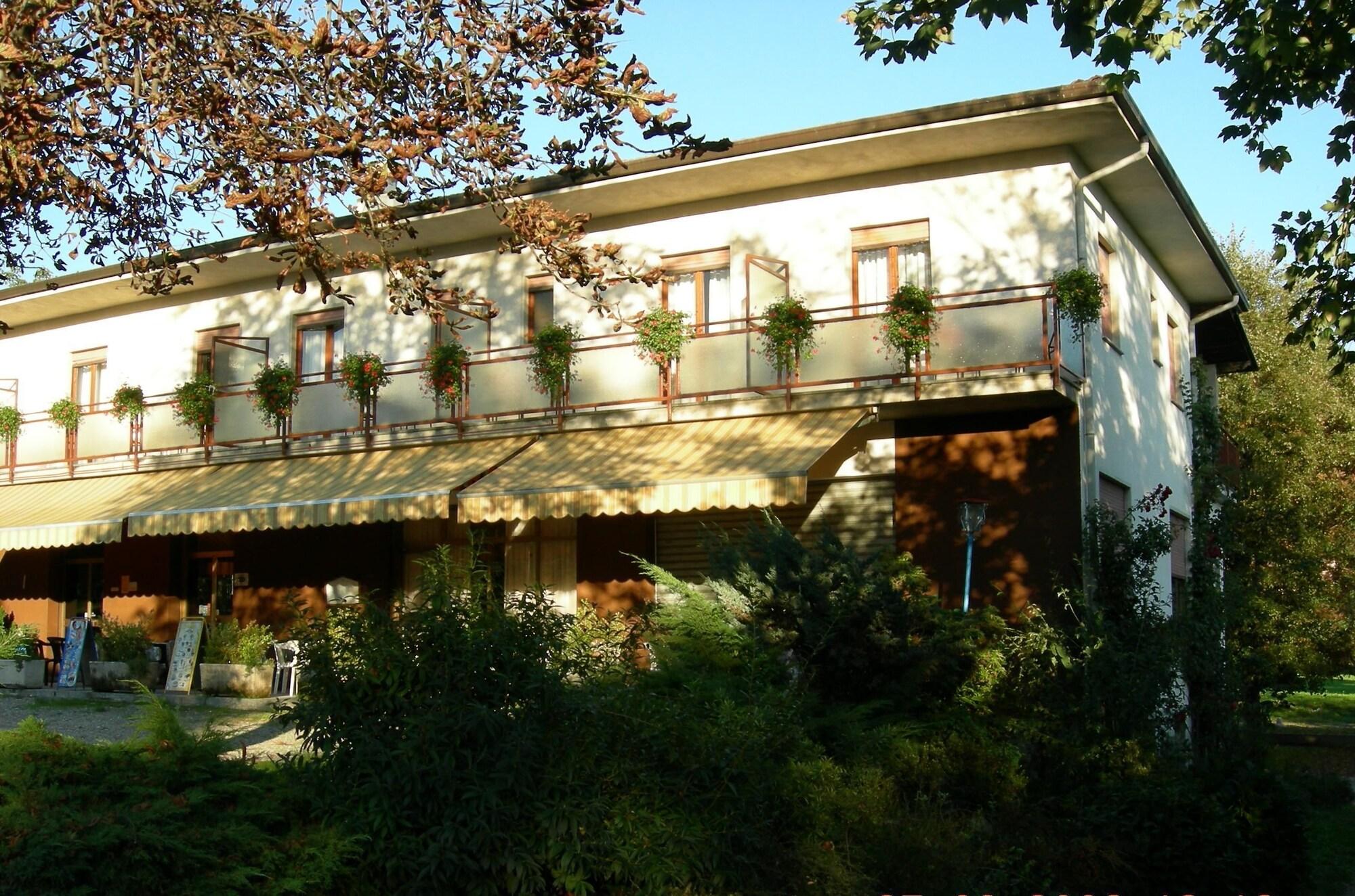 Vista Exterior La Genzianella