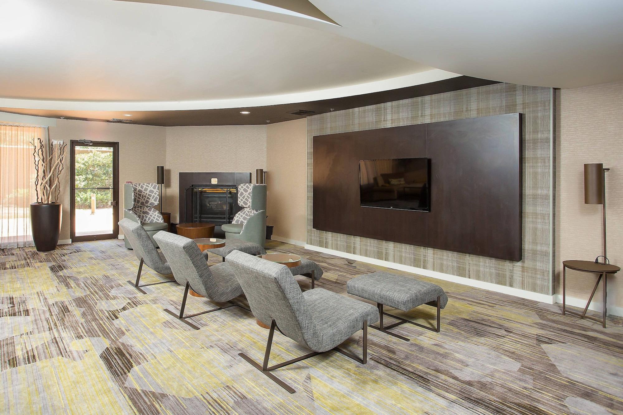 Vista Lobby Courtyard by Marriott Boston Westborough