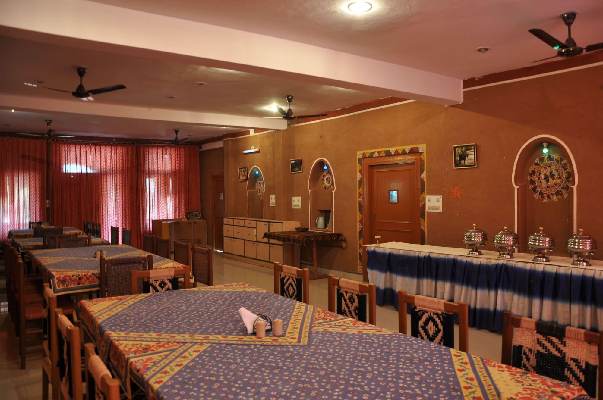 Restaurant Sariska Tiger Camp Resort