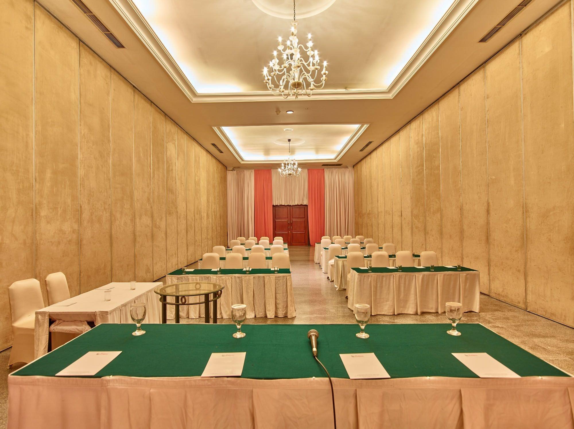 Sala de Reuniones Istana Nelayan Hotel & Convention Powered by Archipelago