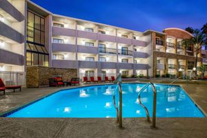 Alojamiento - La Quinta Inn & Suites by Wyndham Pomona
