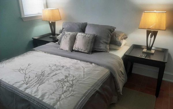 James Hideaway - 15 minutes from the beach!