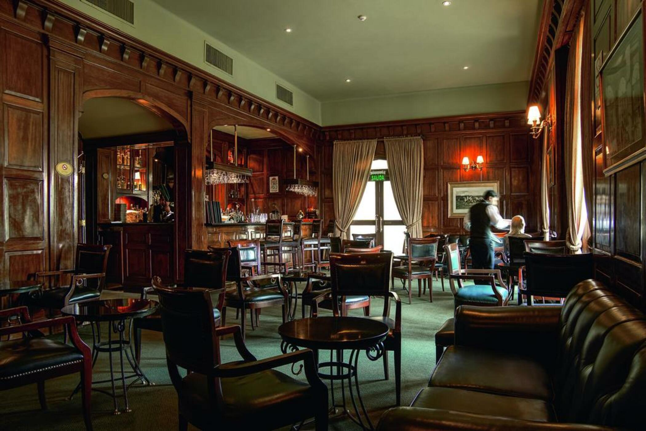 Bar/Salón Country Club Lima Hotel