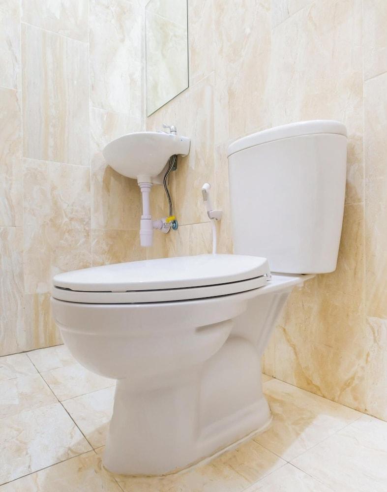 Equipamiento de Habitación Hotel O Syariah Tasikmalaya Near Universitas Siliwangi Formerly Siliwangi Guest House