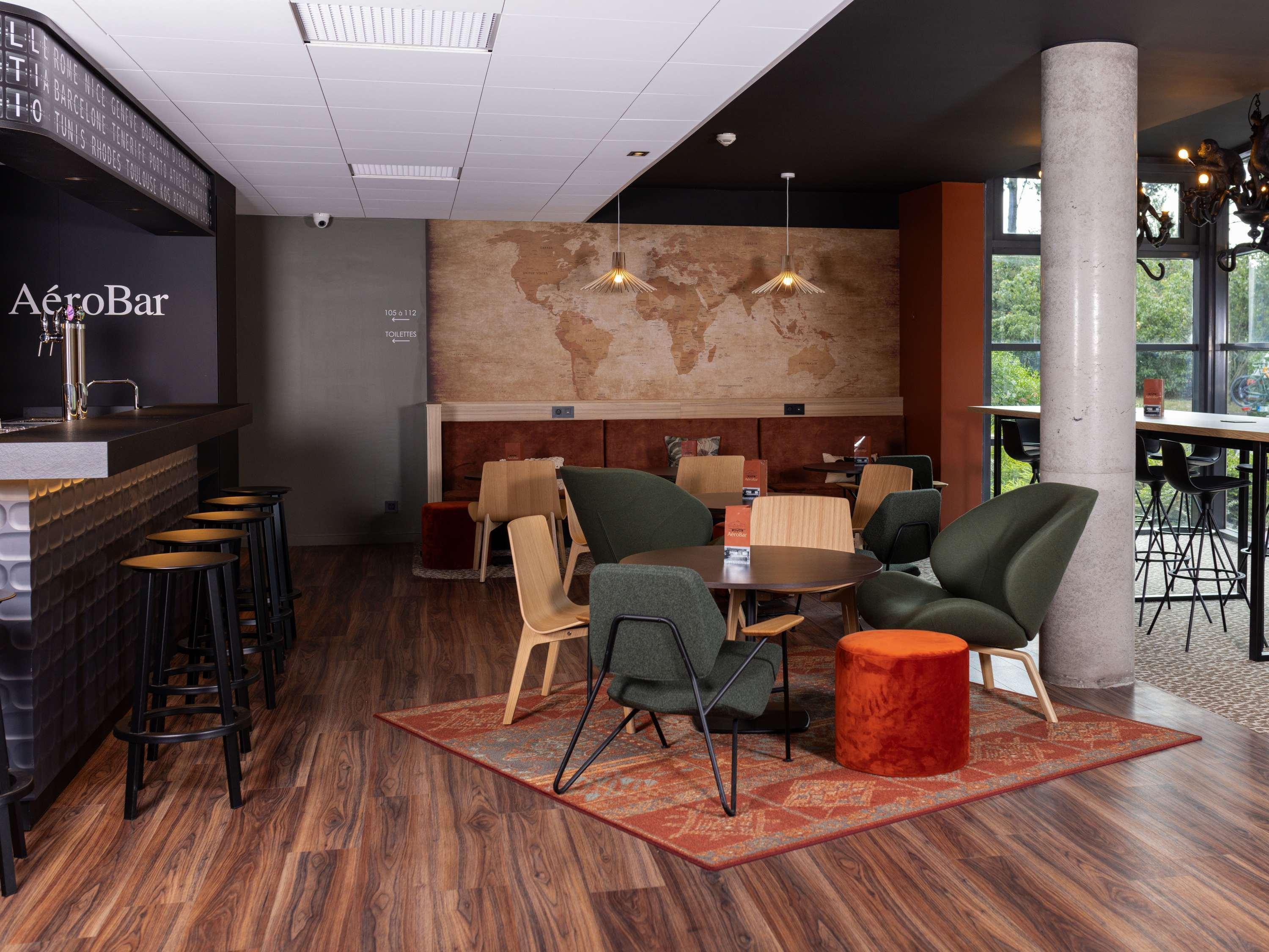 Bar/Salón ibis Styles Lille Aeroport