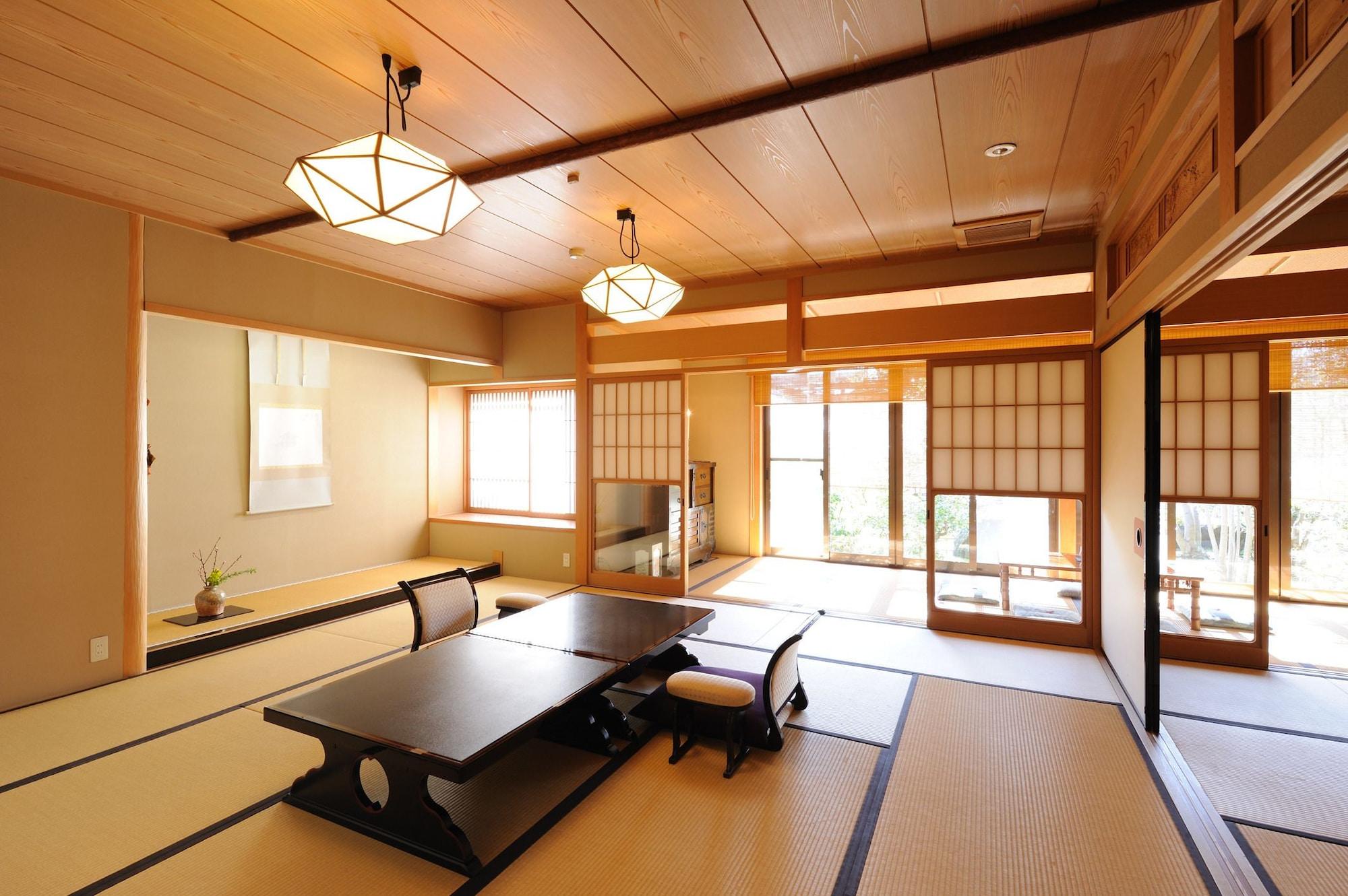Equipamiento de Habitación Ryoutei Ryokan YASUI