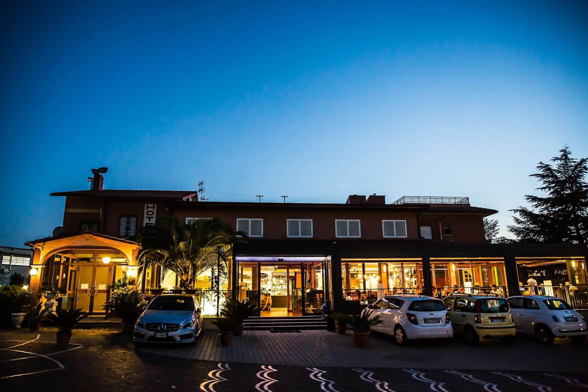 Vista Exterior Camp's Hotel