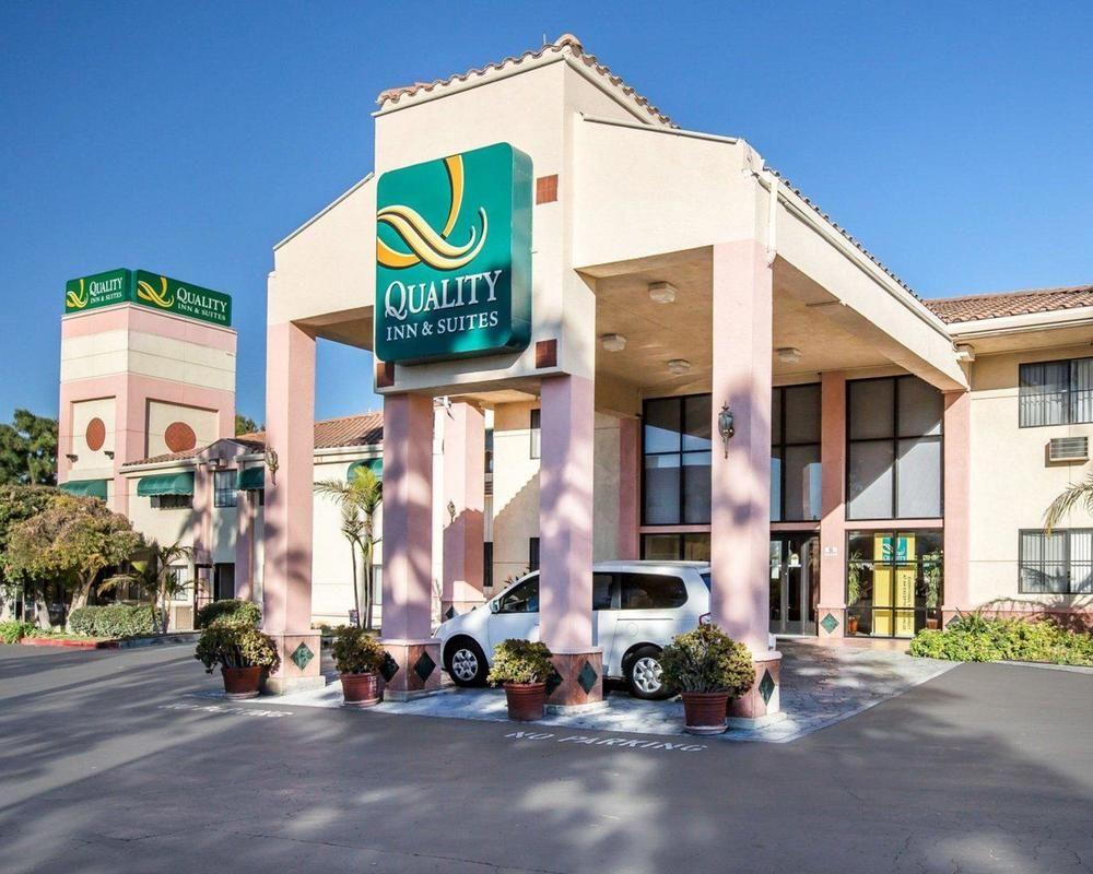 Vista Exterior Quality Inn And Suites Walnut
