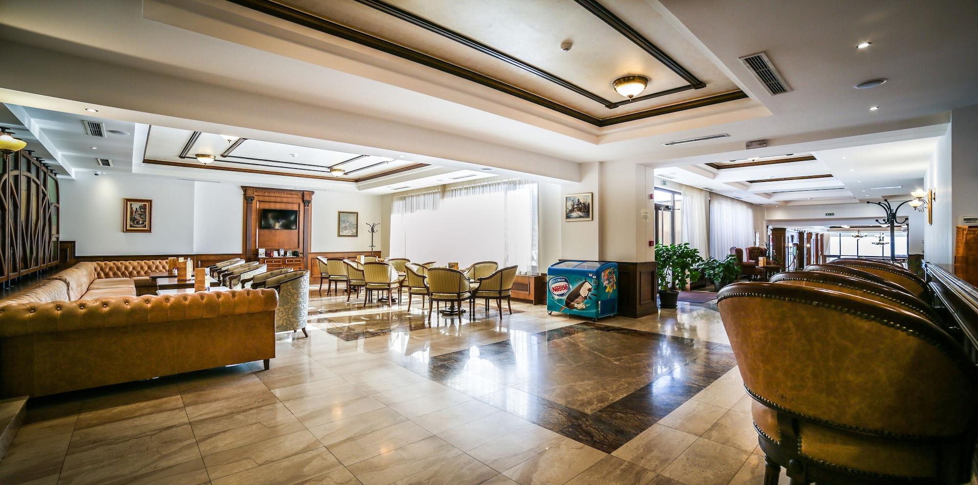 Vista Lobby Park Hotel & SPA Vella Hills