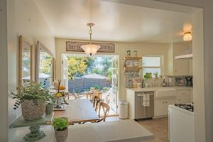 Alquiler Vacacional - Cozy Southern California Lavender Cottage Sierra Madre