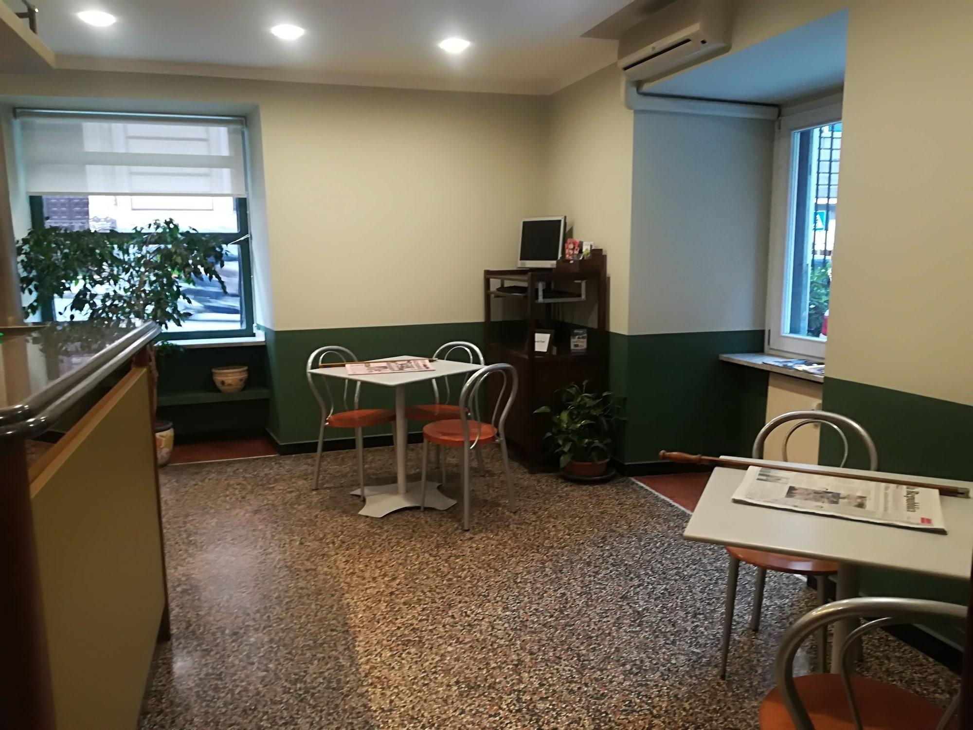 Bar/Salón Hotel Assarotti