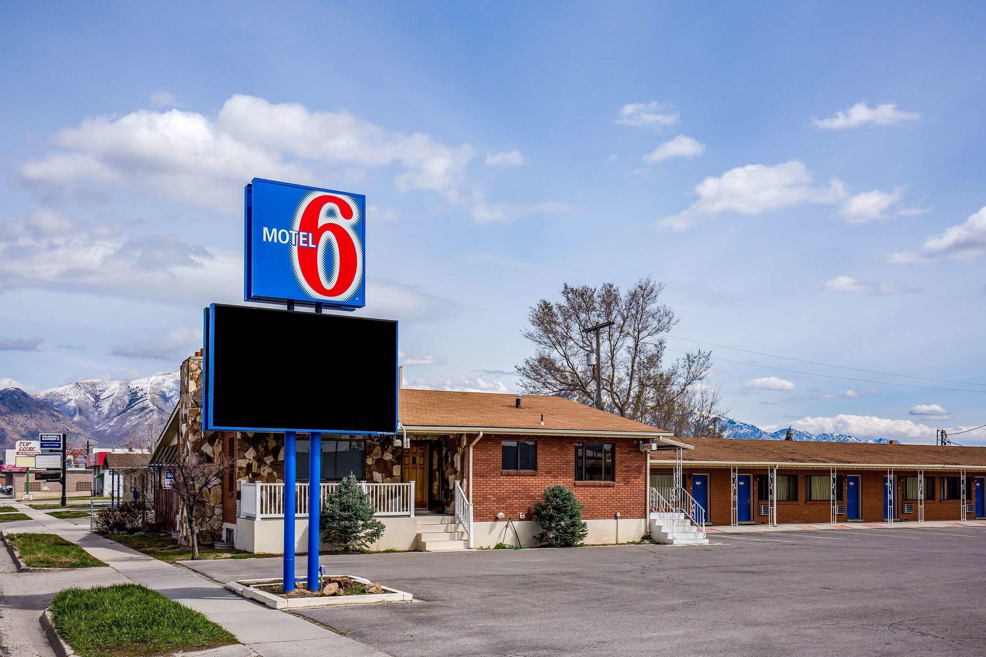 Varios Motel 6 Tremonton, UT