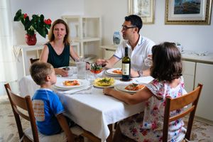 Actividad - Comparte tu amor por la pasta: clase de pasta y tiramisú en grupos pequeños en la casa de un local en Alberobello