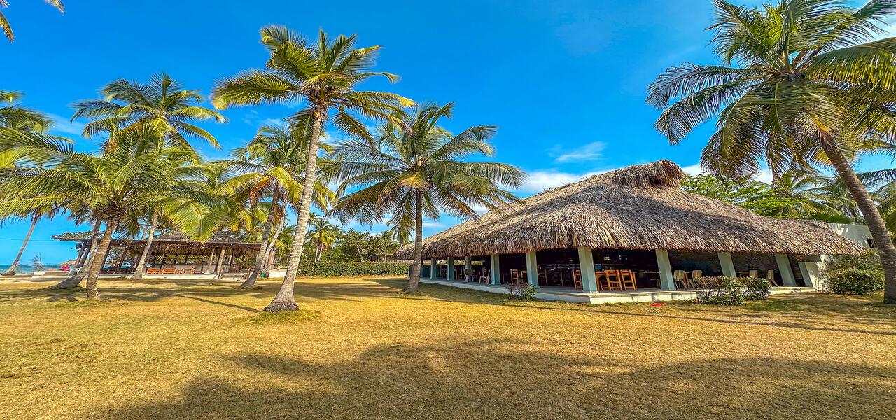 Vista Exterior Huku Beach Hostel