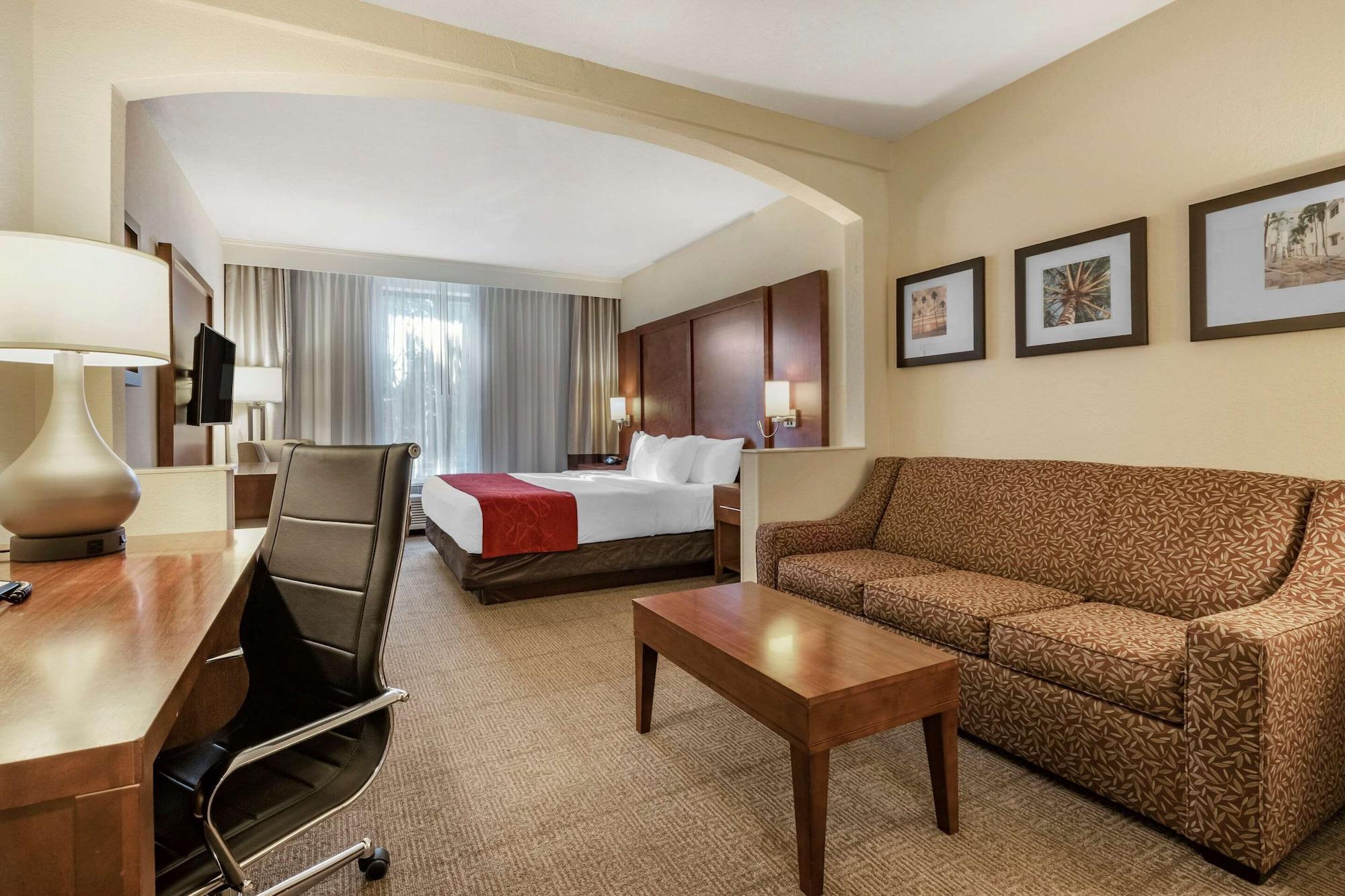 Habitación Comfort Suites Miami - Kendall