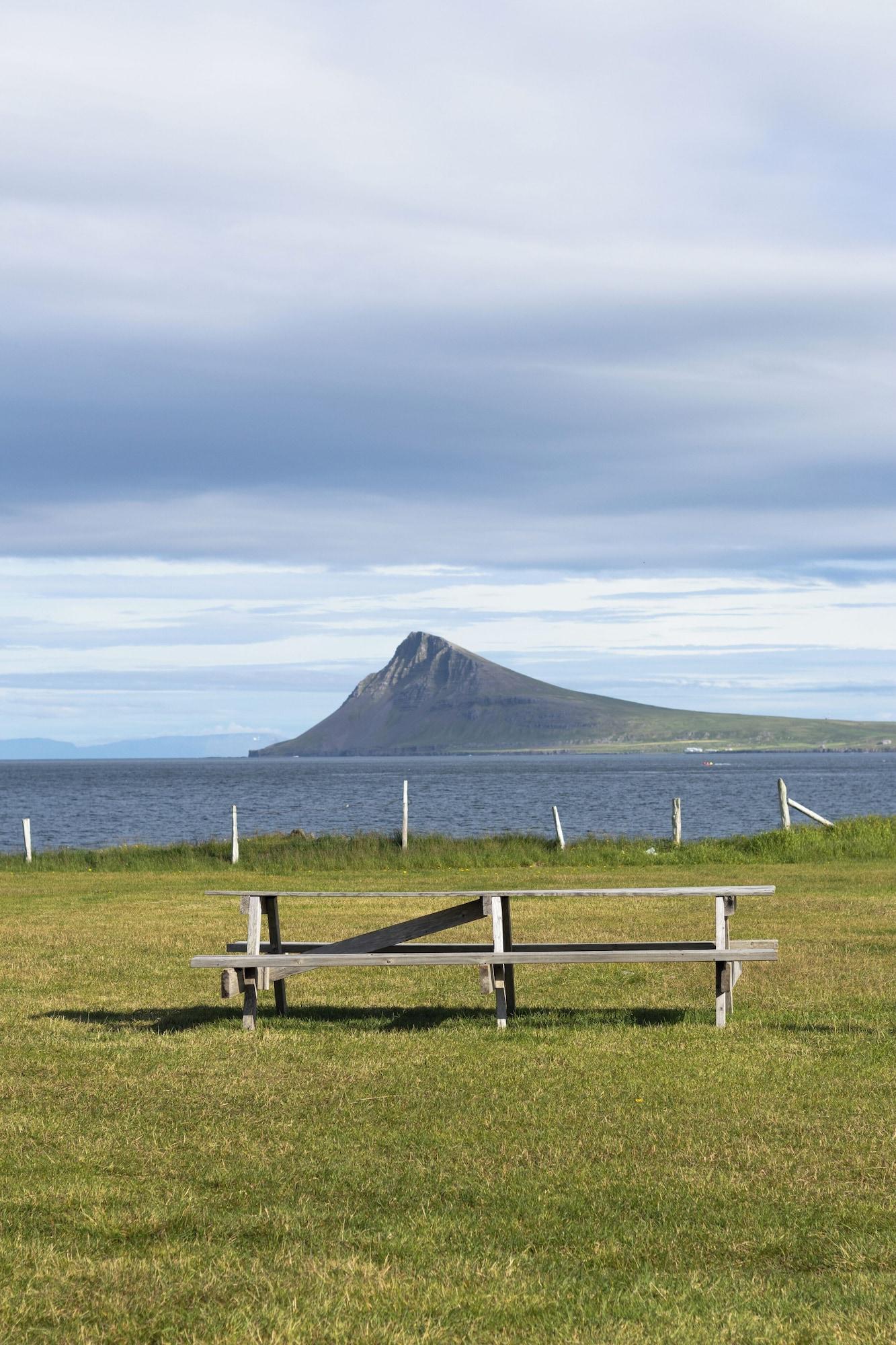 Restaurant Urðartindur Guesthouse