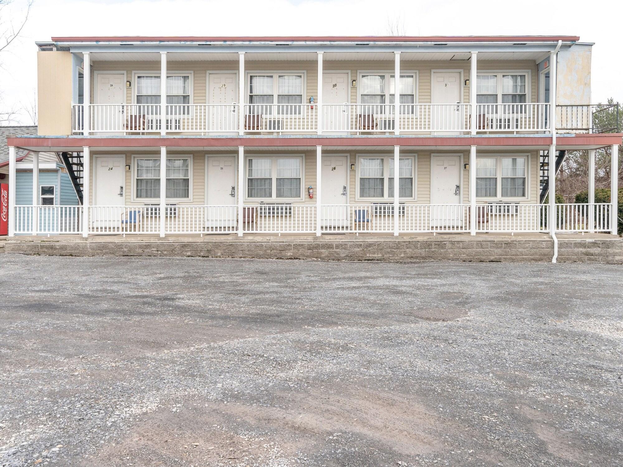 Vista Exterior OYO Hotel Starlite Seneca Falls