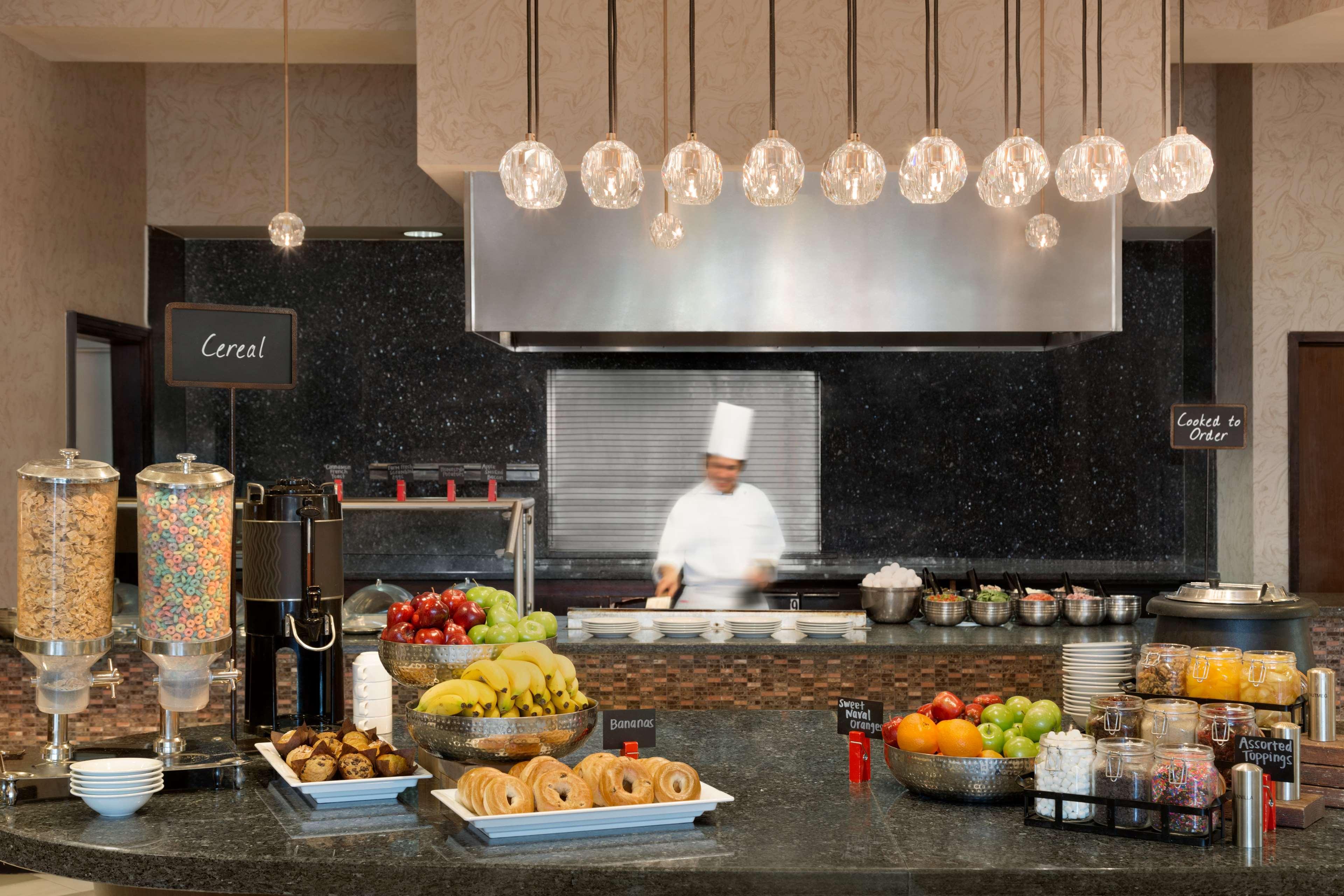Restaurant Embassy Suites Los Angeles - Glendale