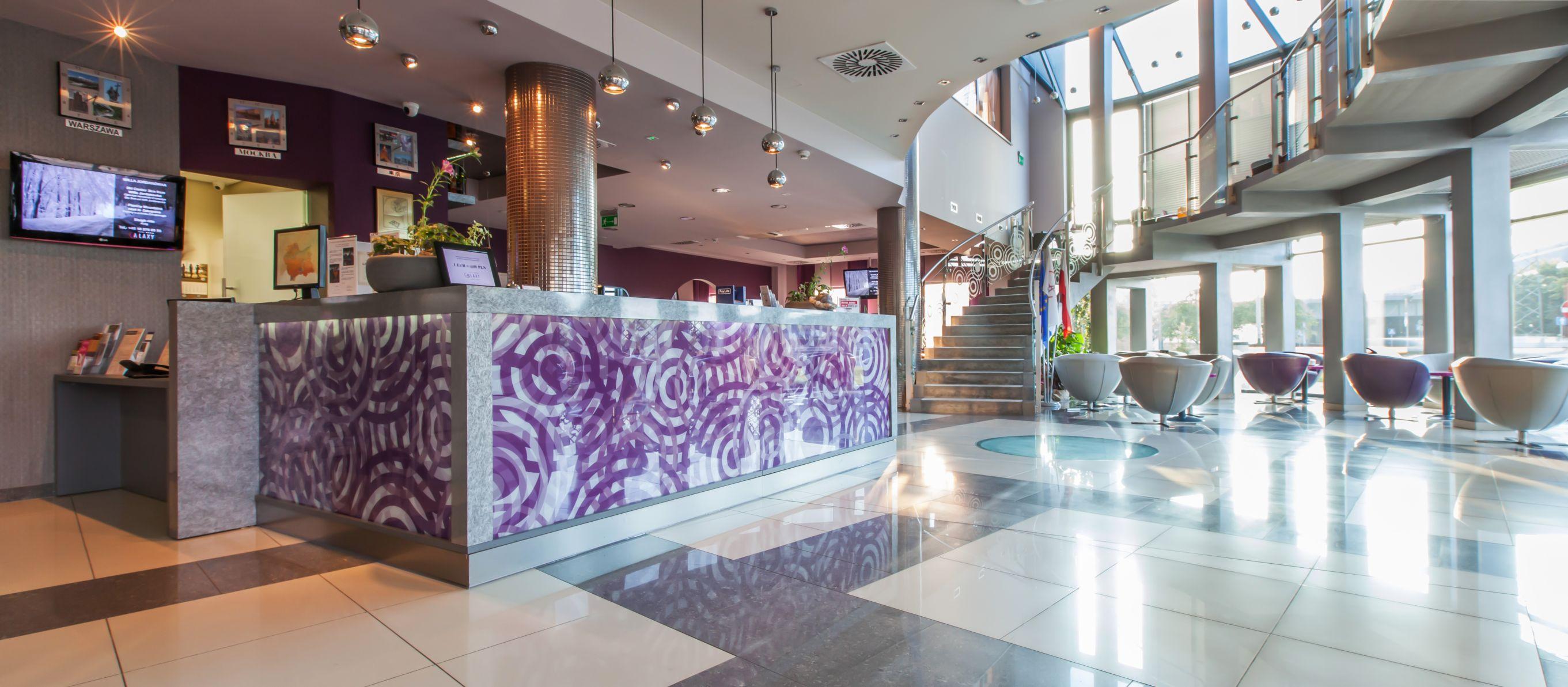 Vista Lobby Galaxy Hotel