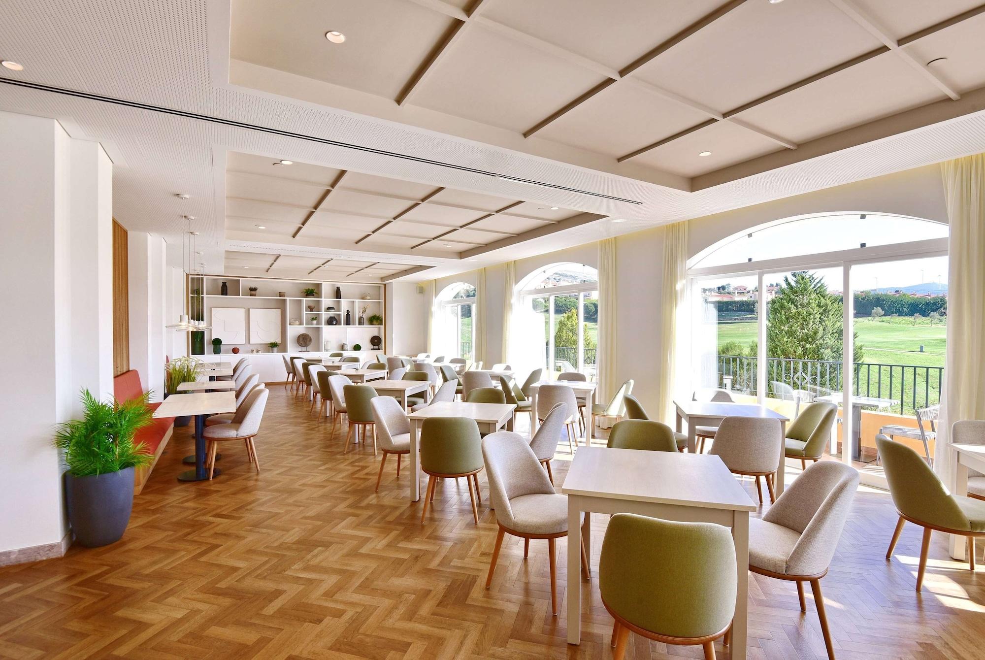 Restaurant Dolce by Wyndham CampoReal Lisboa