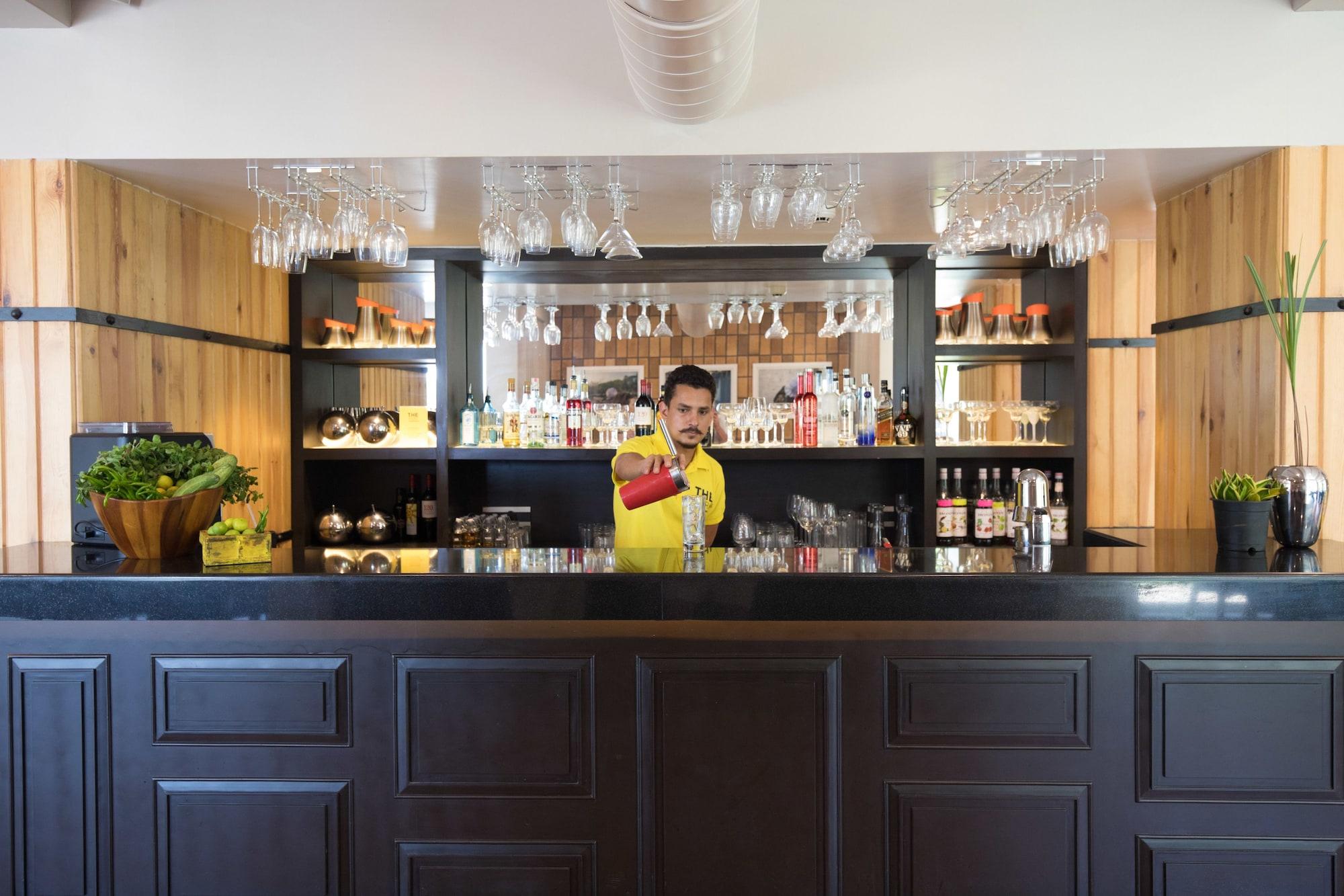 Bar/Salón The Park Baga River Goa