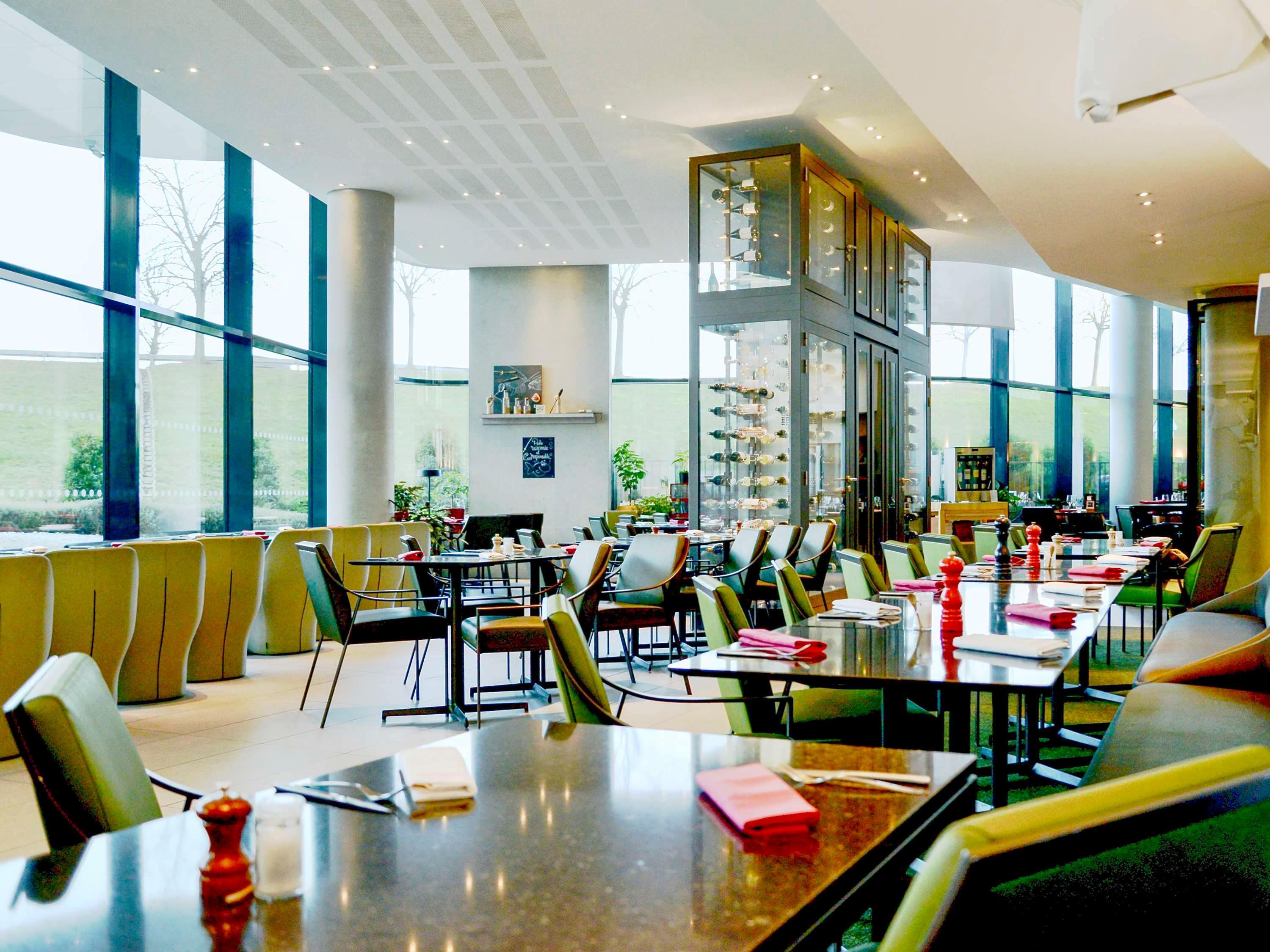 Restaurant Pullman Paris Roissy-CDG Airport