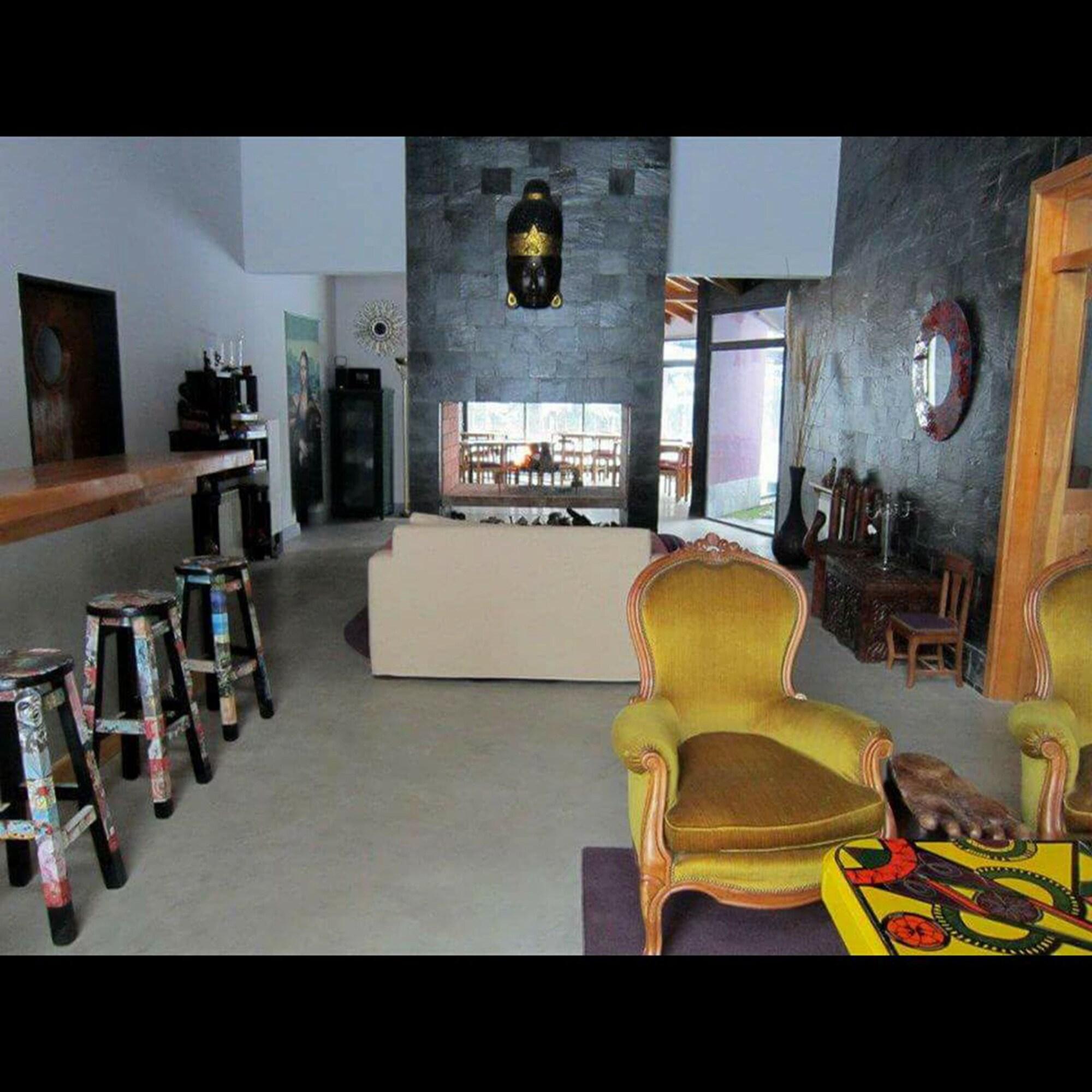 Vista Lobby Arcanos Casa de Montaña