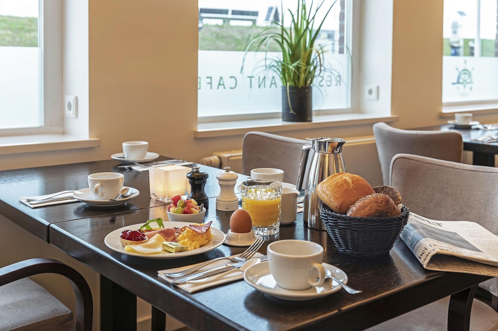 Restaurant Beach Hotel California