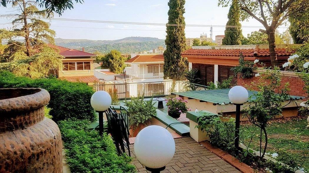 Varios 800 at Merton