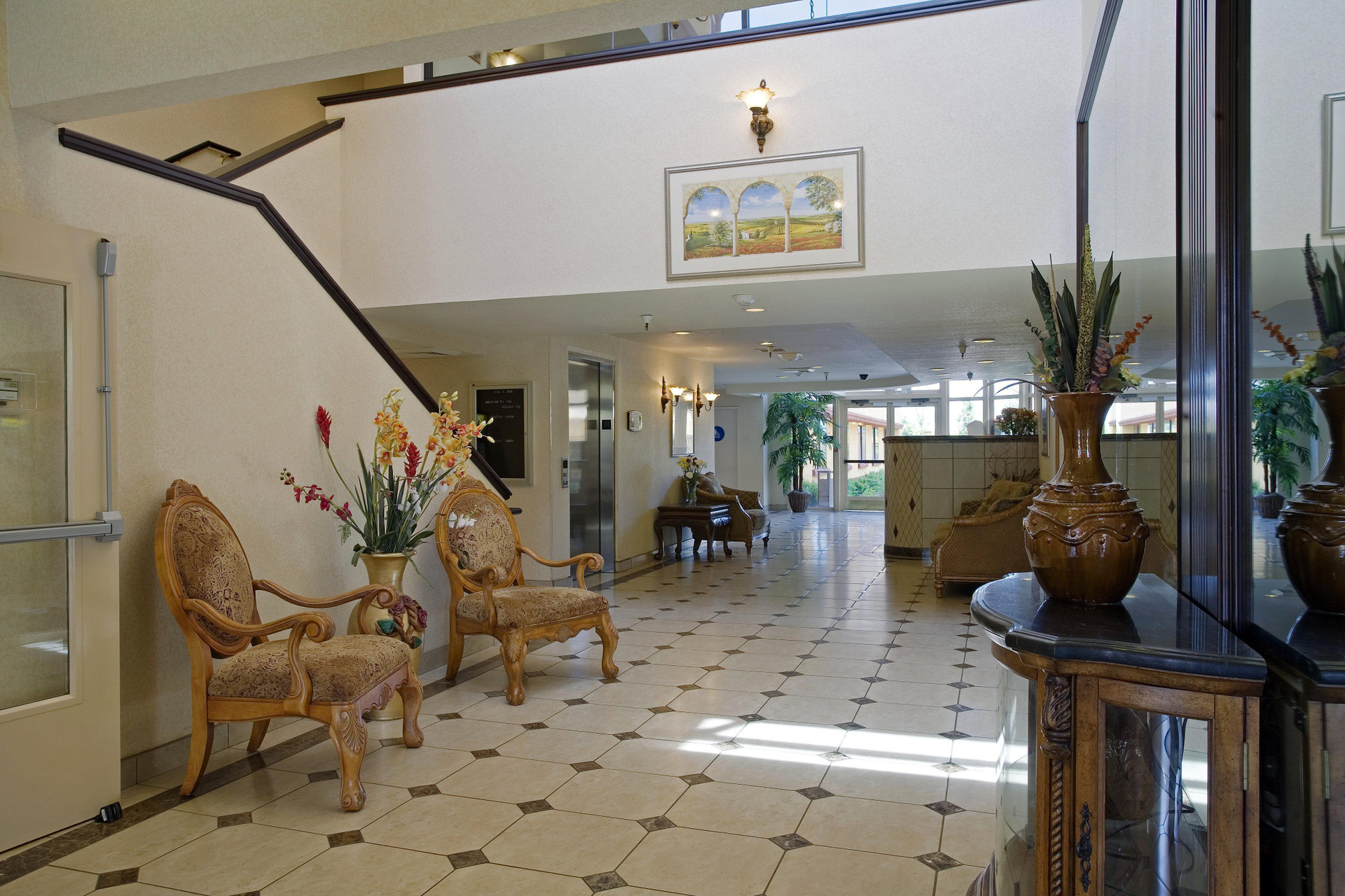 Vista Lobby Holiday Inn Sacramento Rancho Cordova