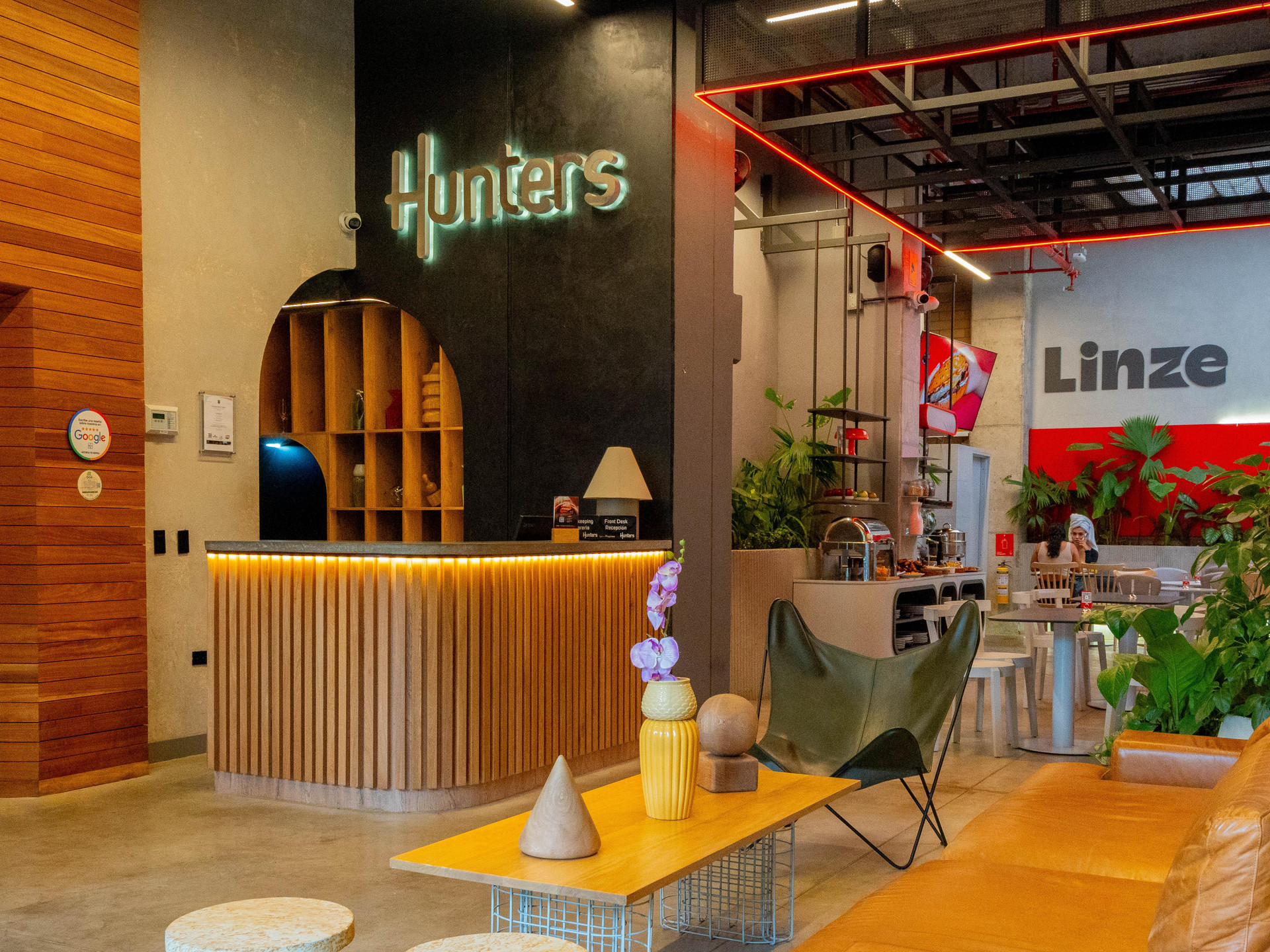 Vista Lobby HUNTERS HOTEL CONCEPT BY JALO