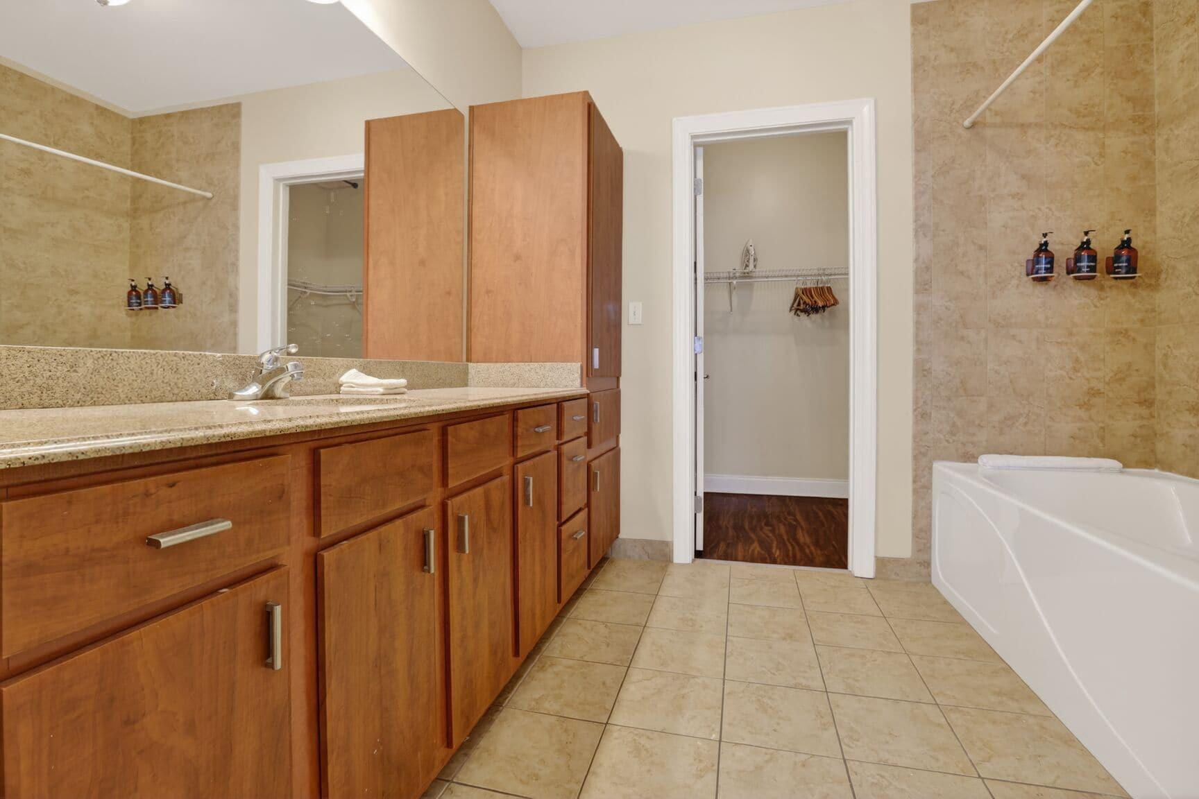 Habitación Roami at Duncan Plaza