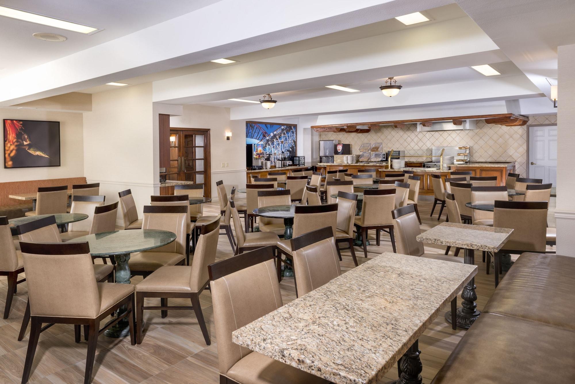 Restaurant Ayres Hotel Anaheim