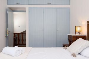 Alquiler Vacacional - Sunset Family House on Kamares Bay with Playground