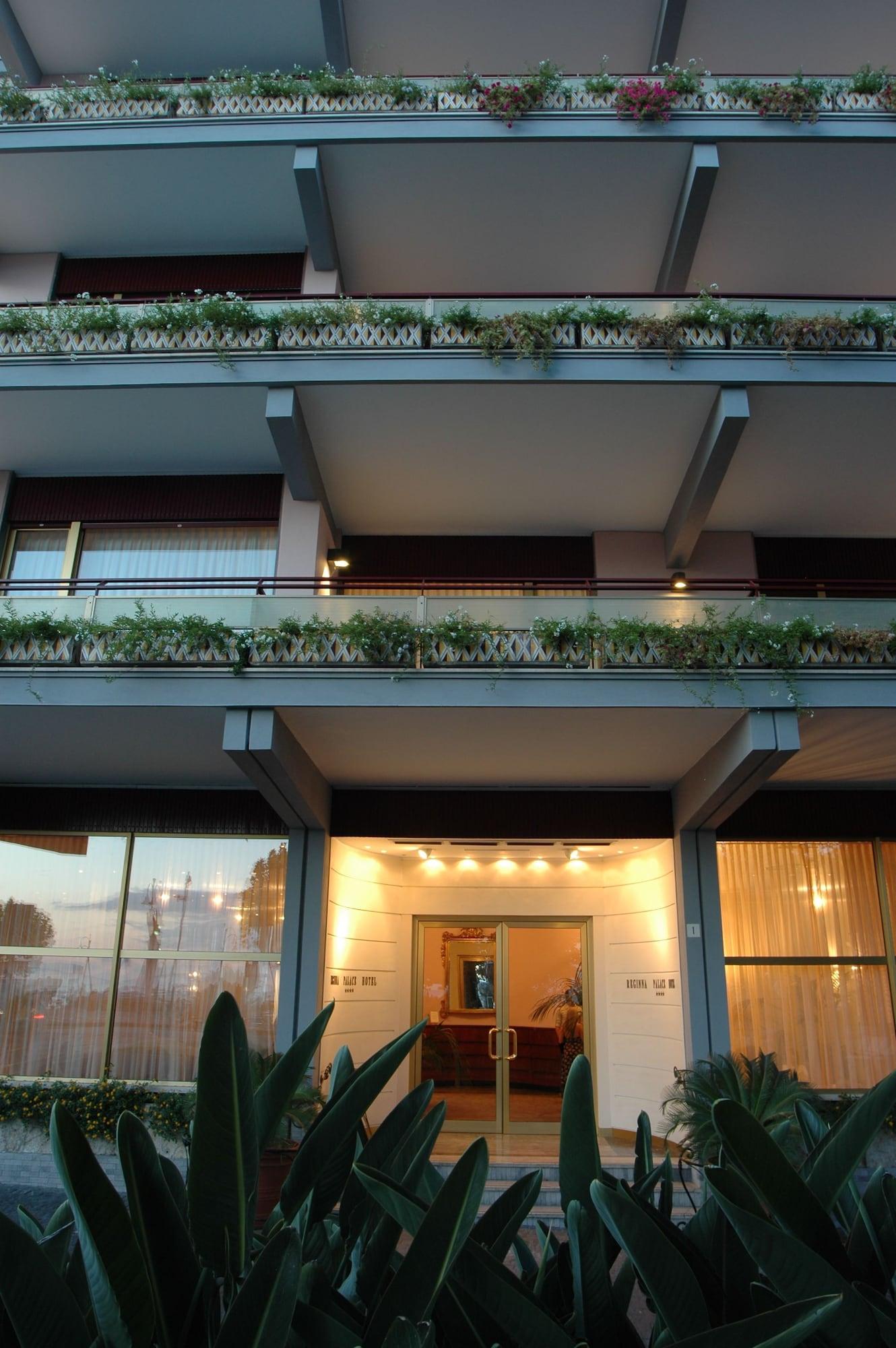 Vista Exterior Reginna Palace Hotel