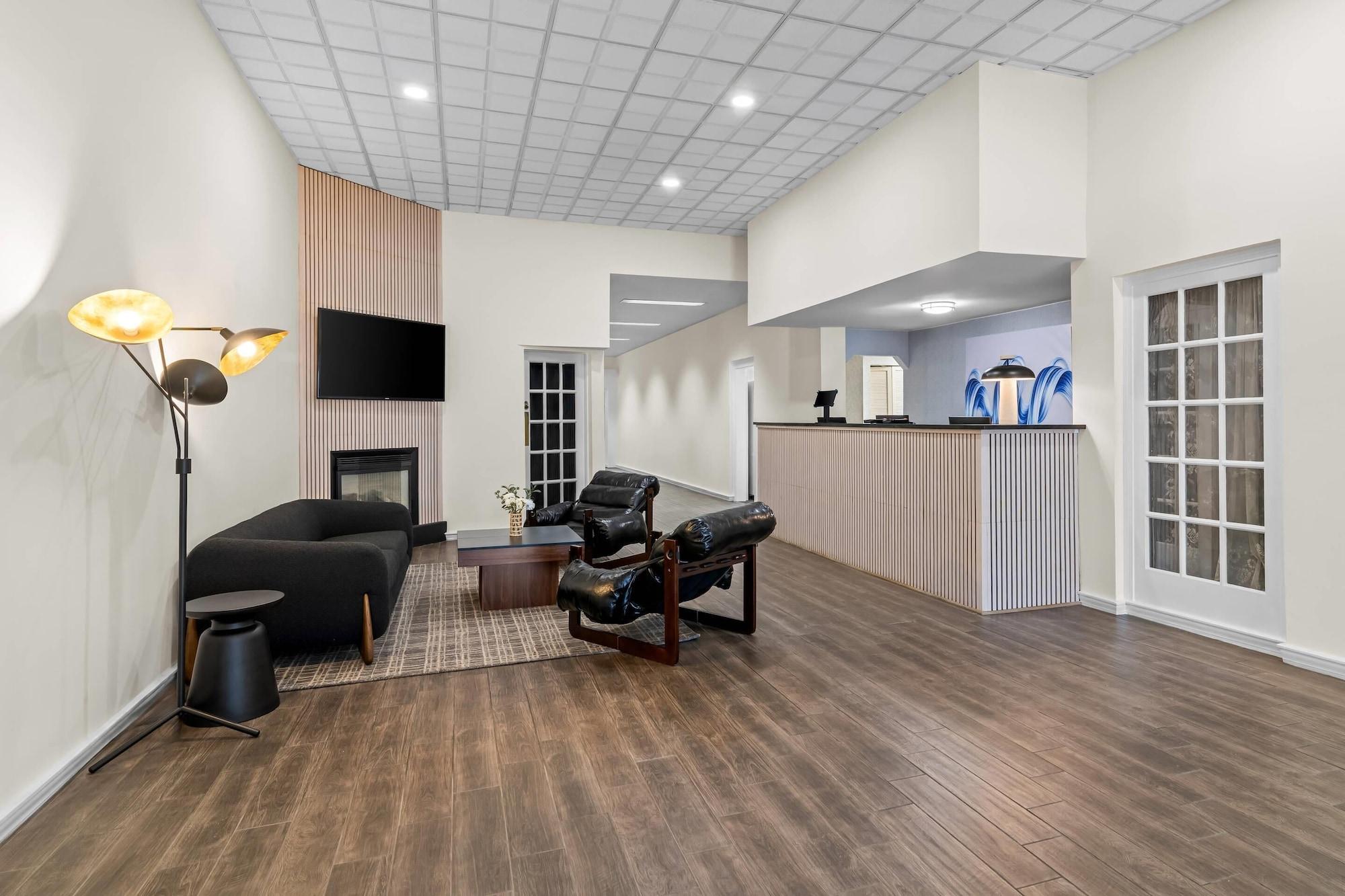 Vista Lobby Clarion Hotel Lewiston