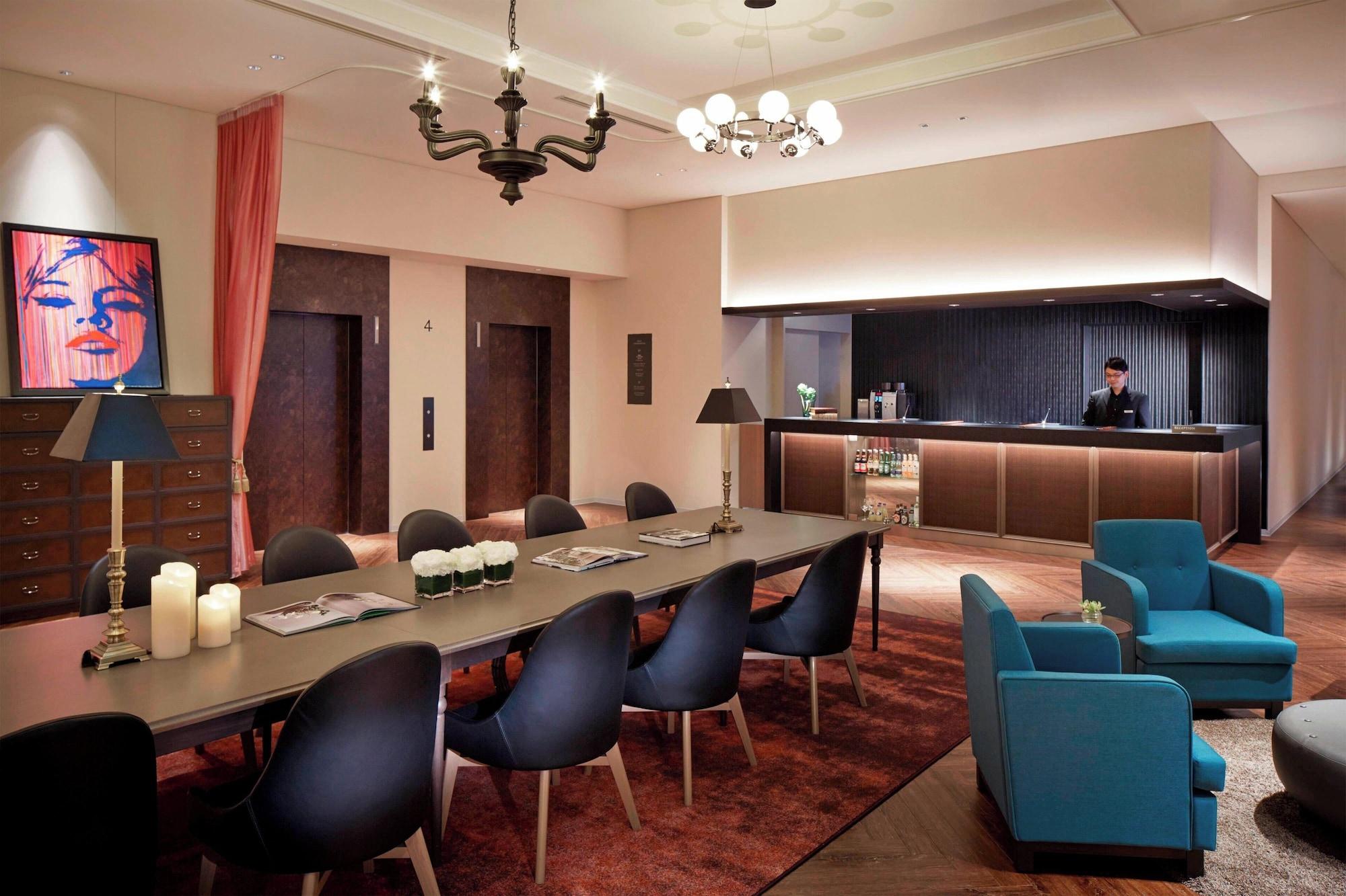 Vista Lobby Courtyard by Marriott Tokyo Station