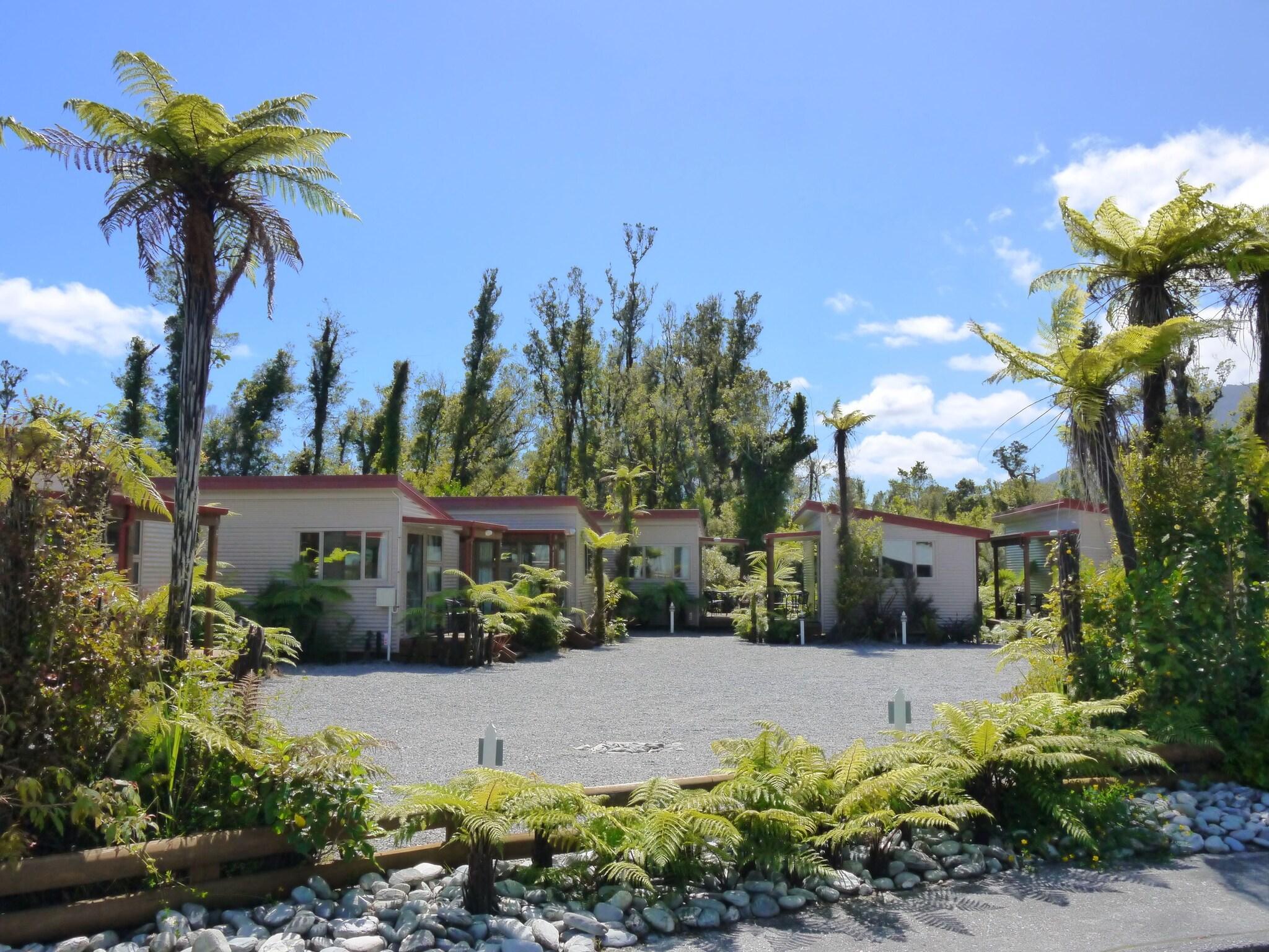 Varios 10 Cottages