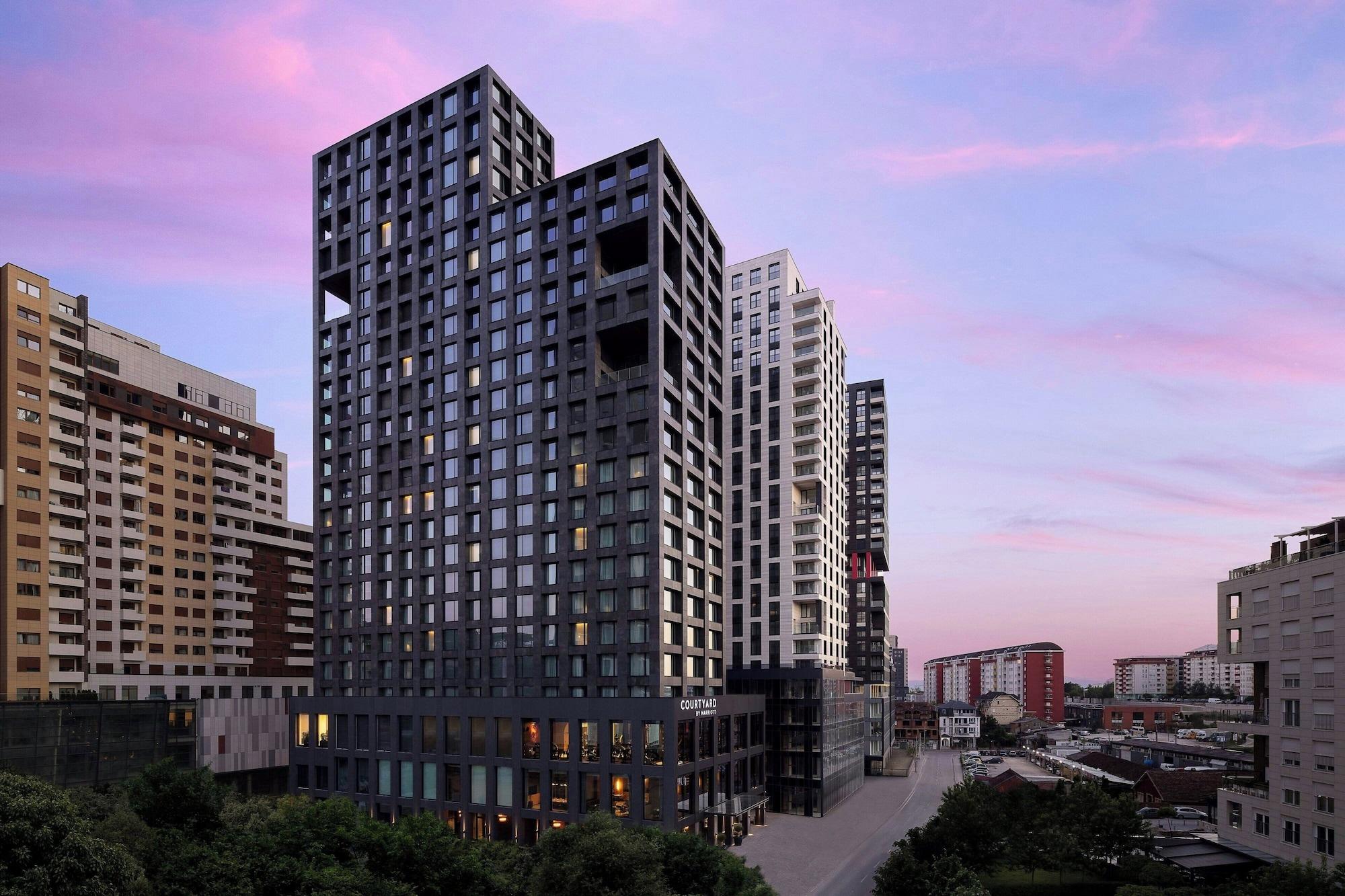Vista Exterior Courtyard by Marriott Prishtina