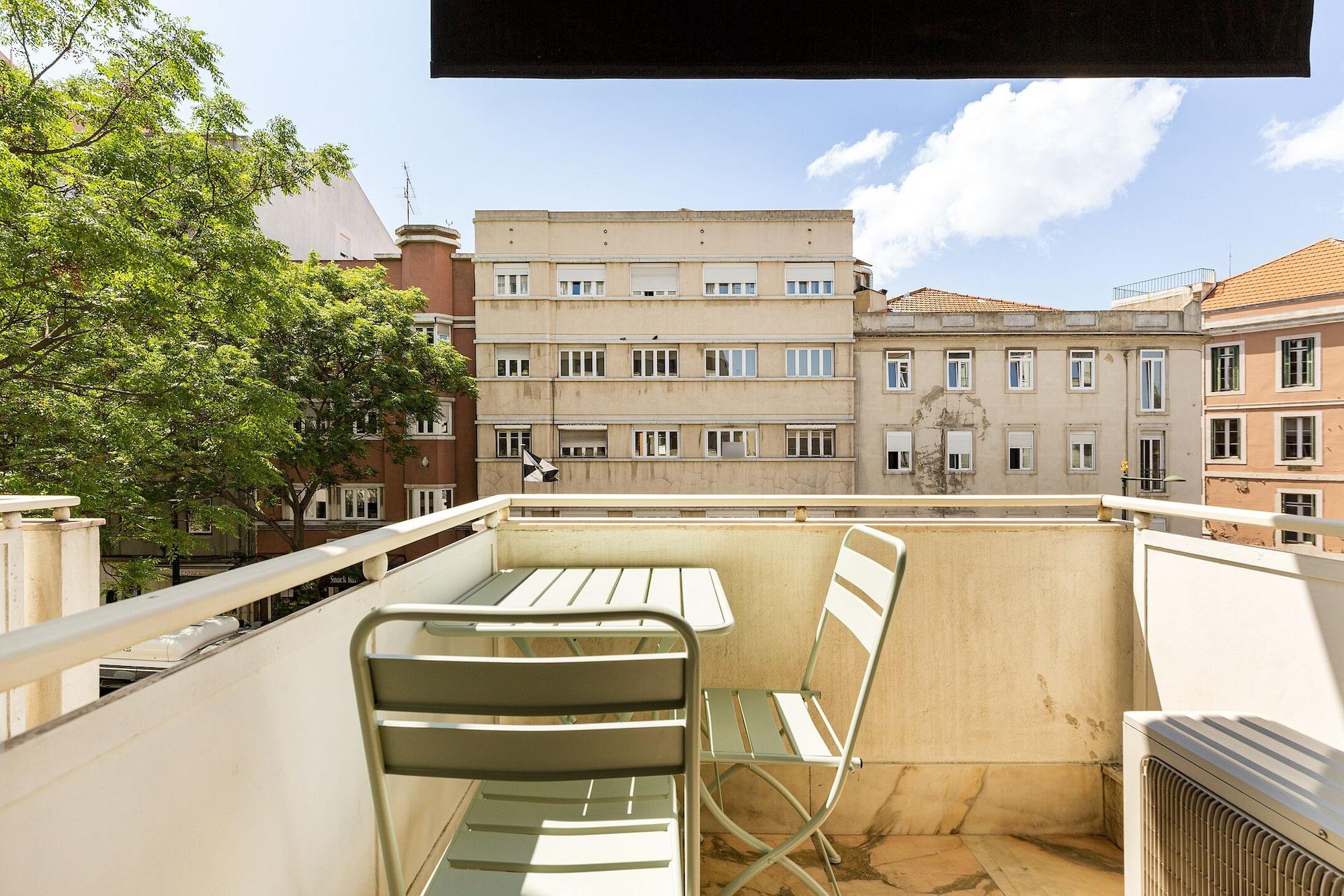 Equipamiento de Habitación DOME Alvares Cabral