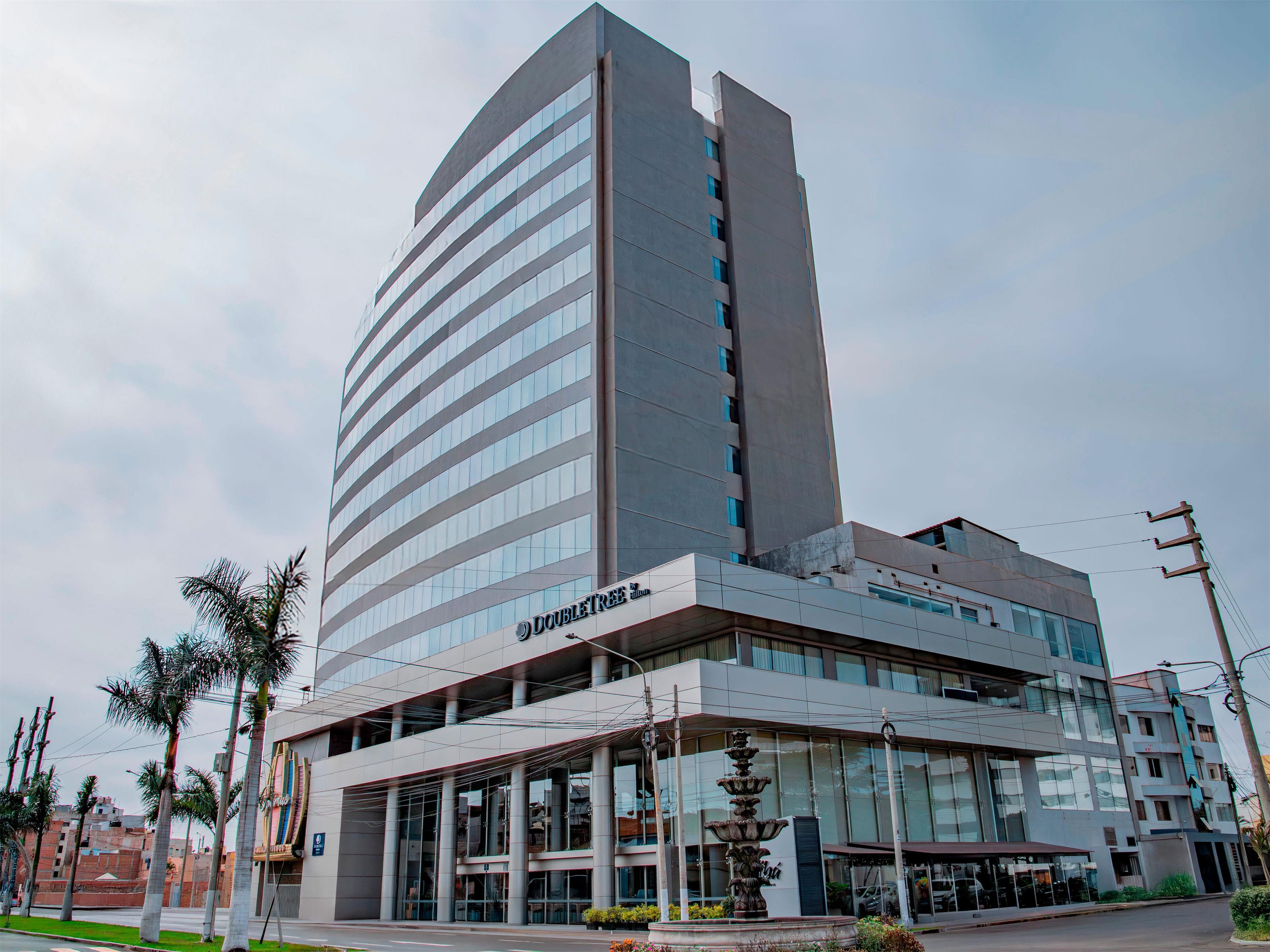 Vista Exterior DoubleTree by Hilton Trujillo