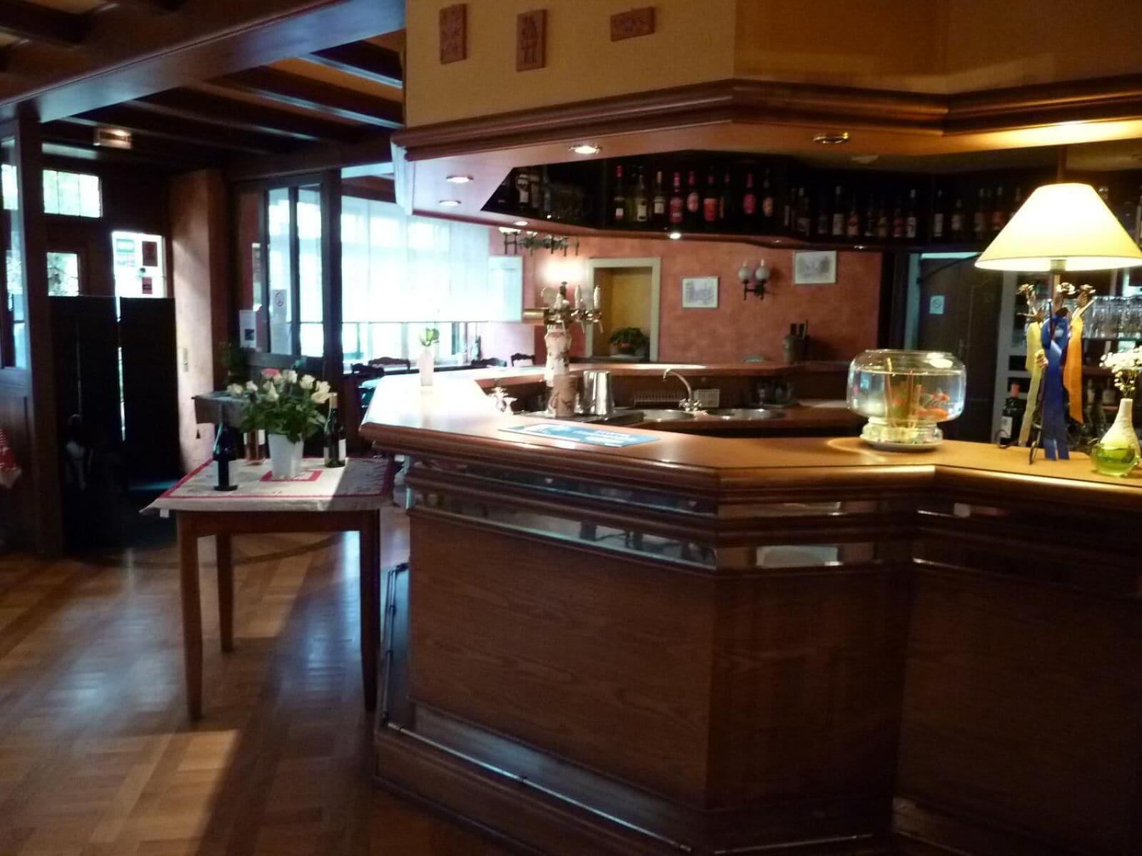 Bar/Salón Hotel aux deux clefs