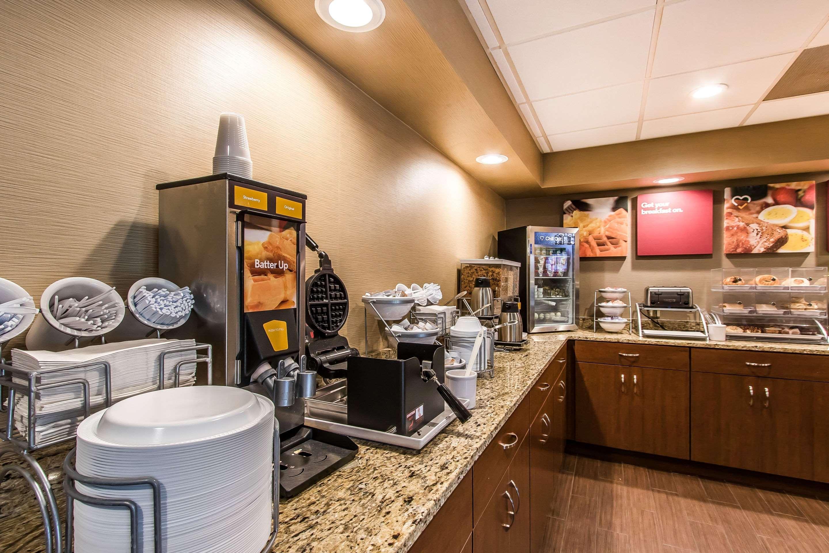 Restaurant Comfort Suites Effingham