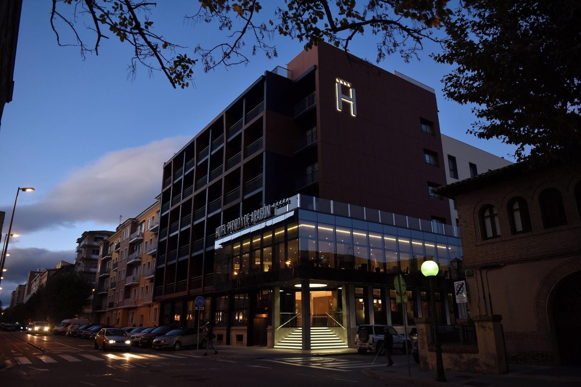 Vista Exterior Hotel Pedro I de Aragón