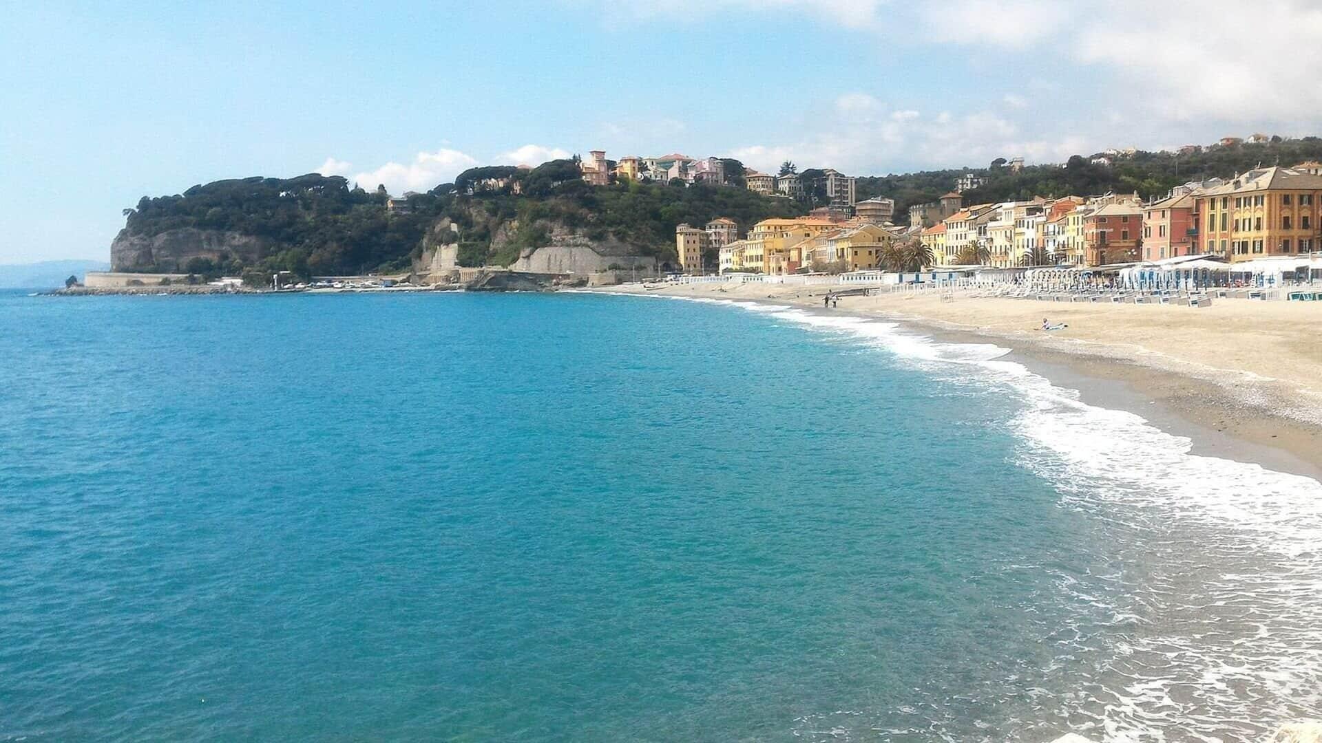 Vista Exterior B&B Hotel Celle Ligure