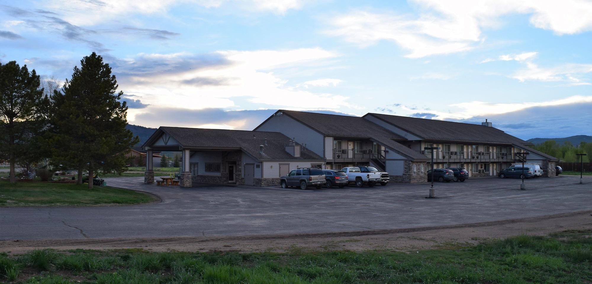 Vista Exterior Littletree Inn