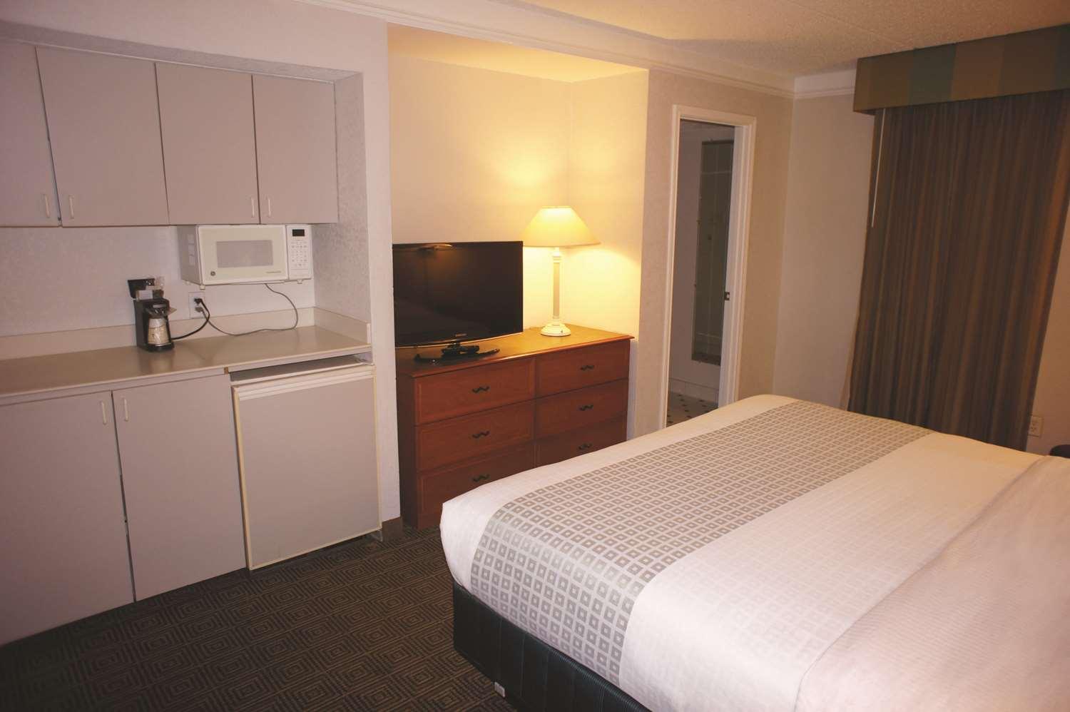 Suite La Quinta Inn Austin South / Interstate Highway 35