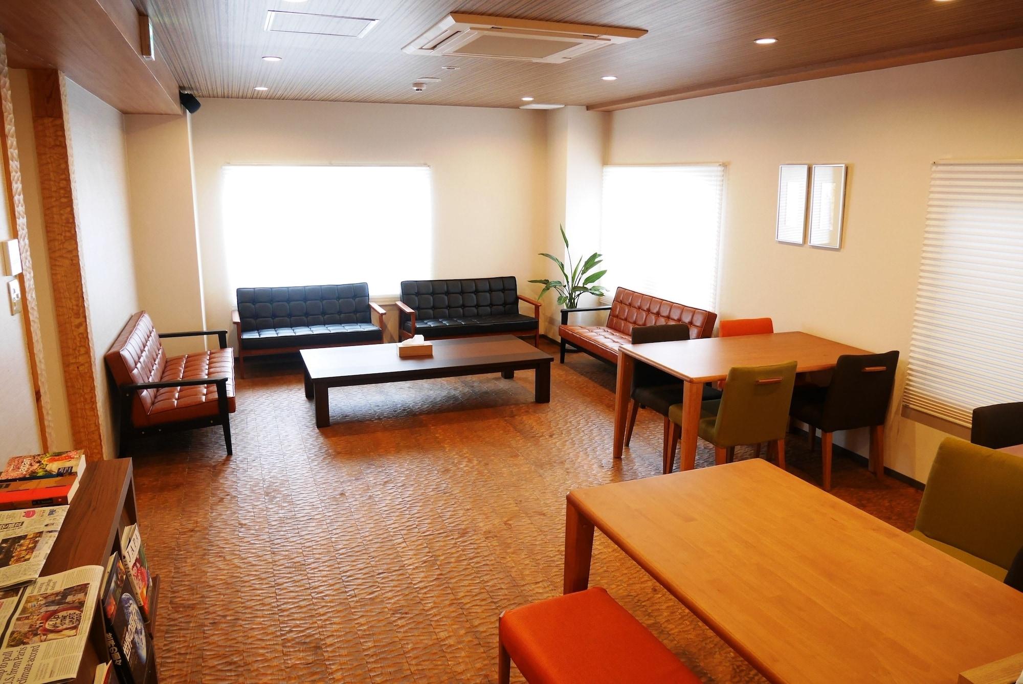 Restaurant K's House Kanazawa - Travelers Hostel